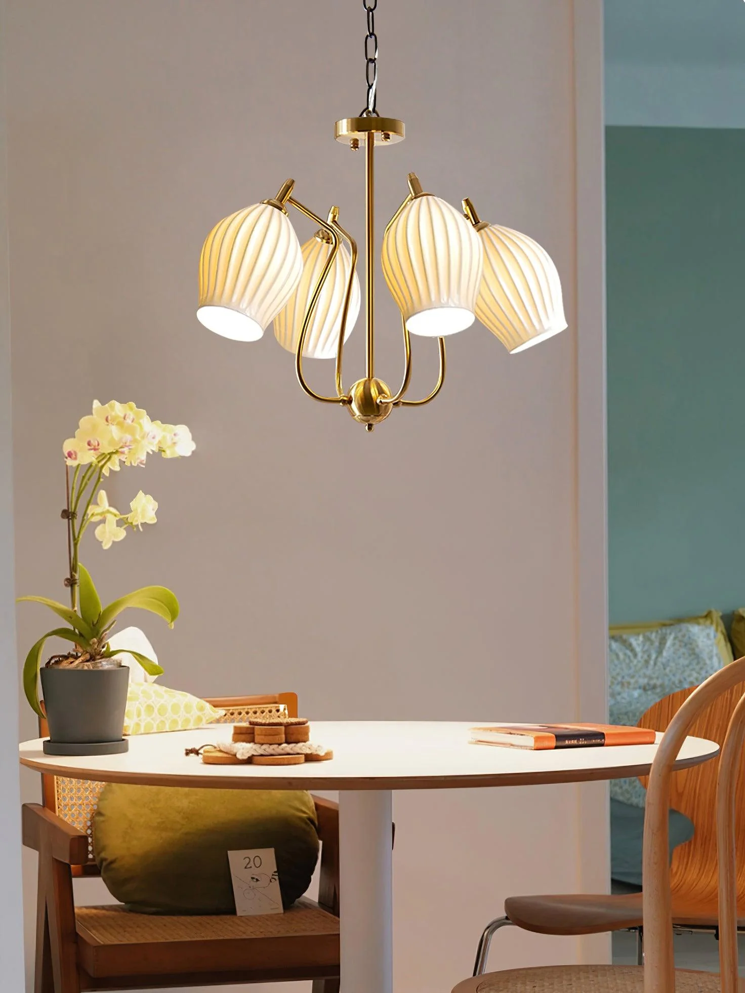 Lustra Chandelier Ceramic Ribbed Sculptural Glass Elegant - Image 13