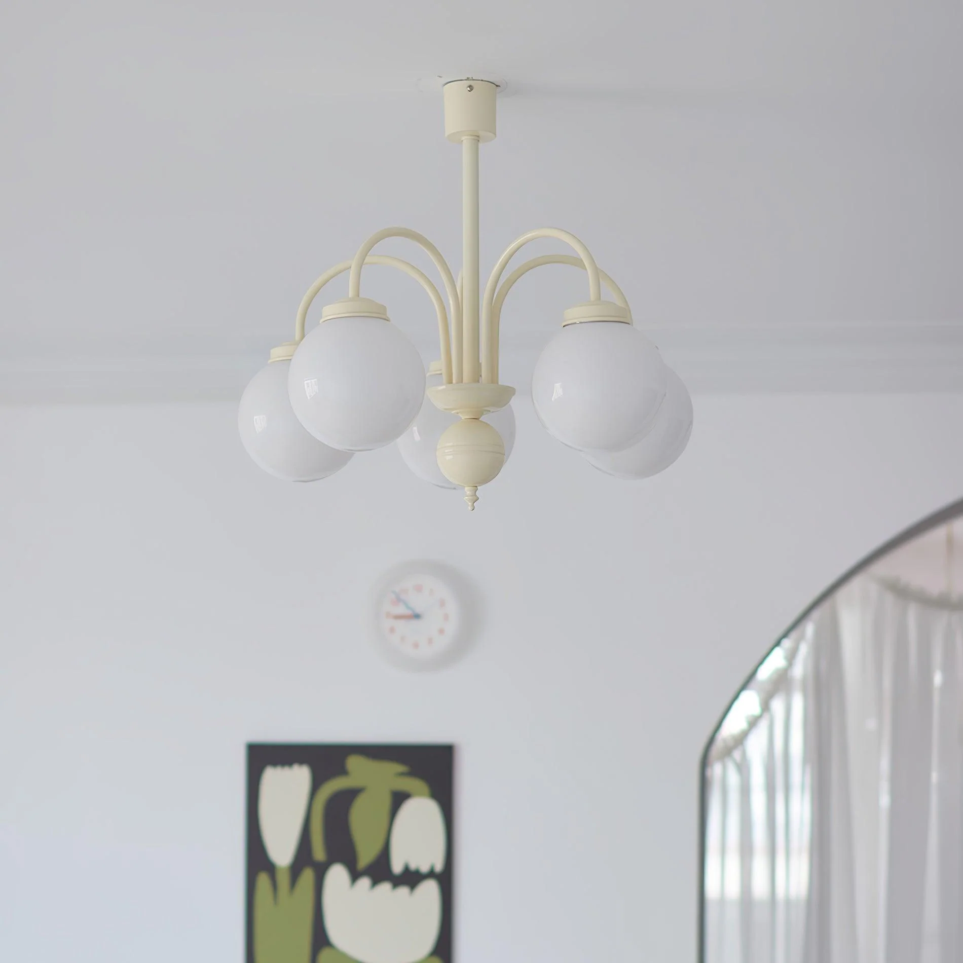 Lustra Chandelier Cream Glass Spheres - Image 32