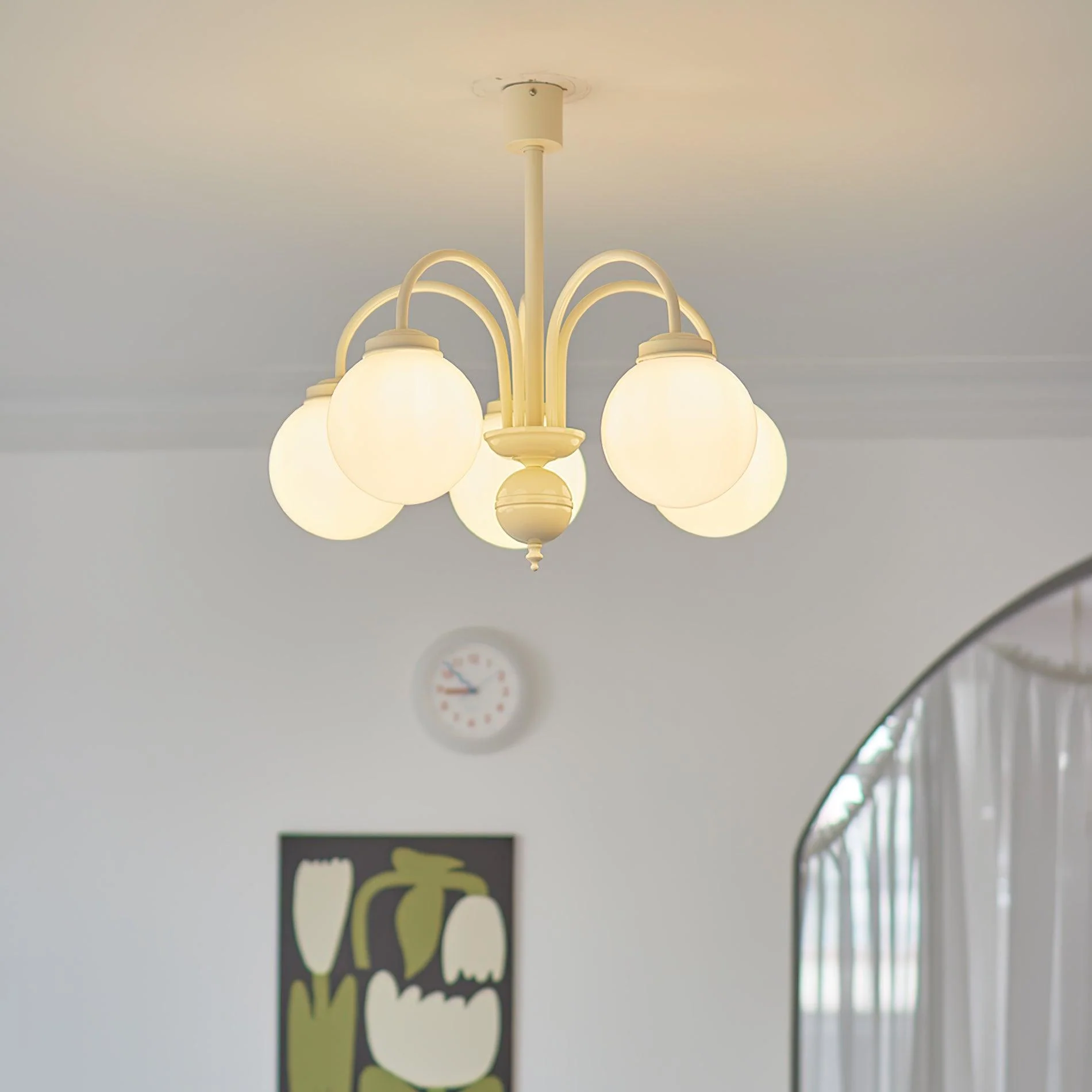 Lustra Chandelier Cream Glass Spheres - Image 33