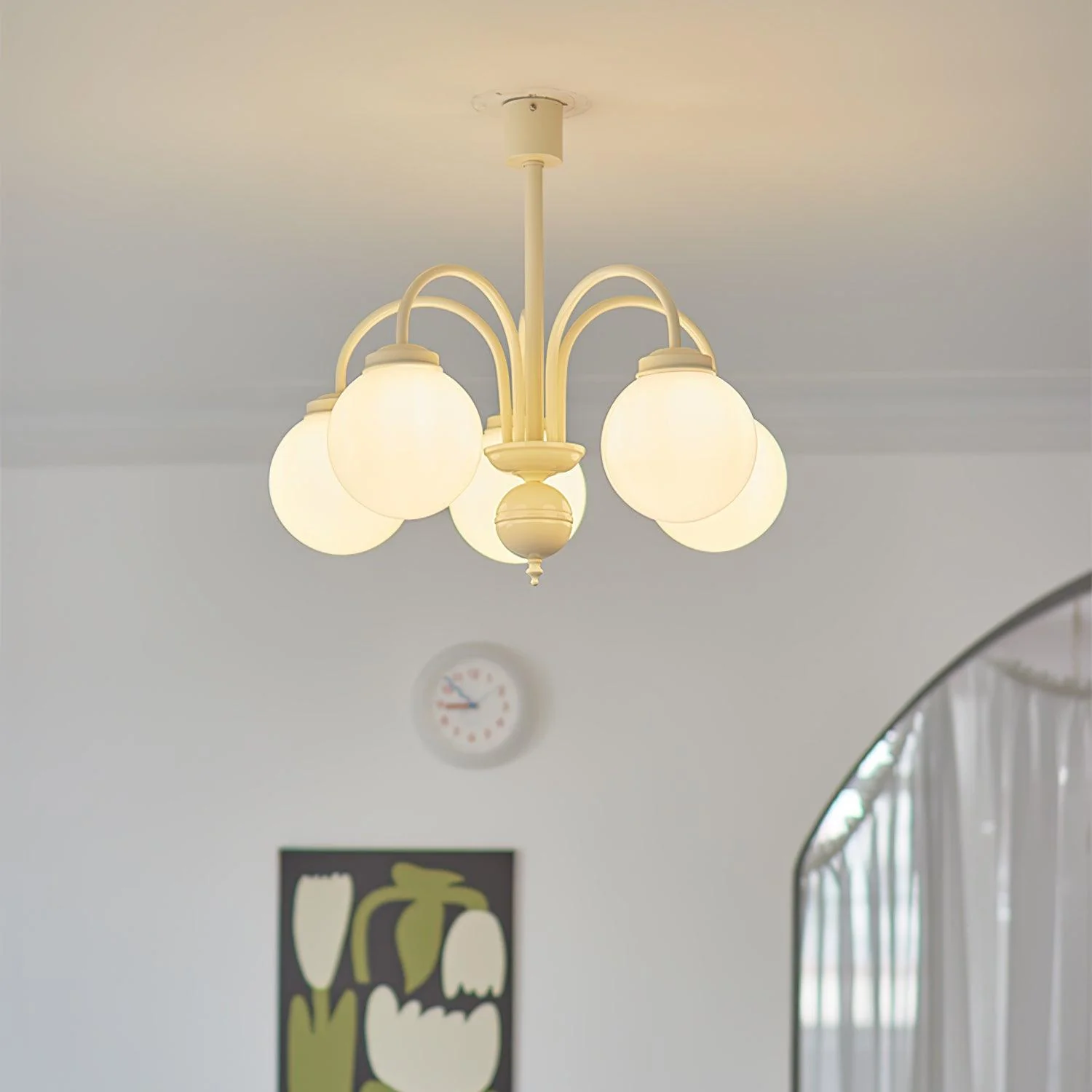Lustra Chandelier Cream Glass Spheres - Image 4