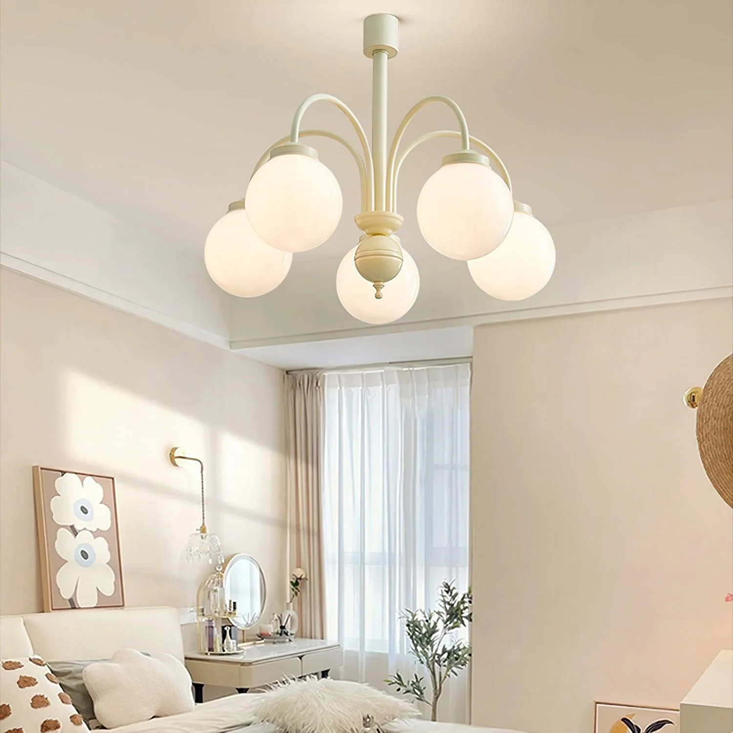 Lustra Chandelier Cream Glass Spheres - Image 5