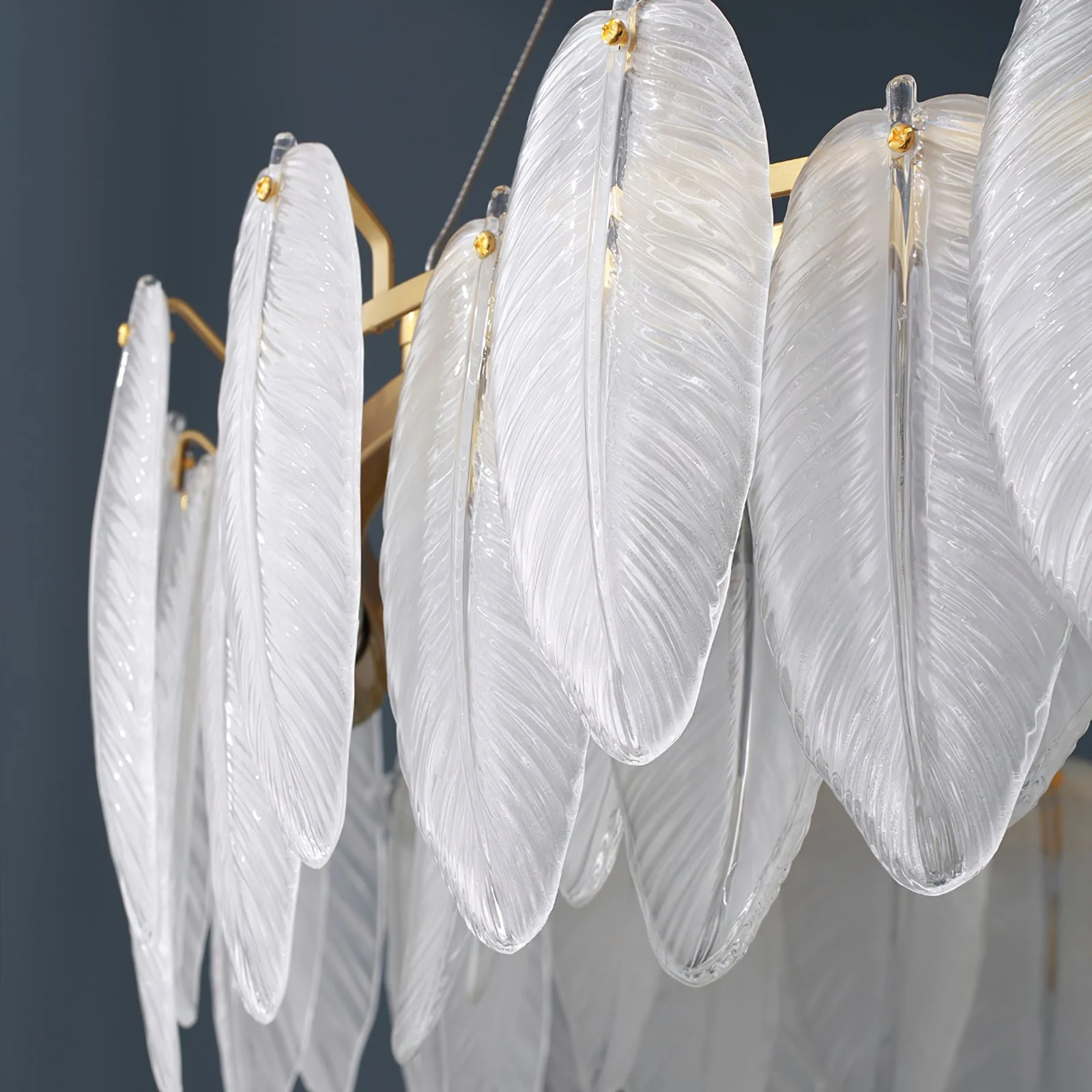 Lustra Chandelier Feather Glass Frosted Layered - Image 47
