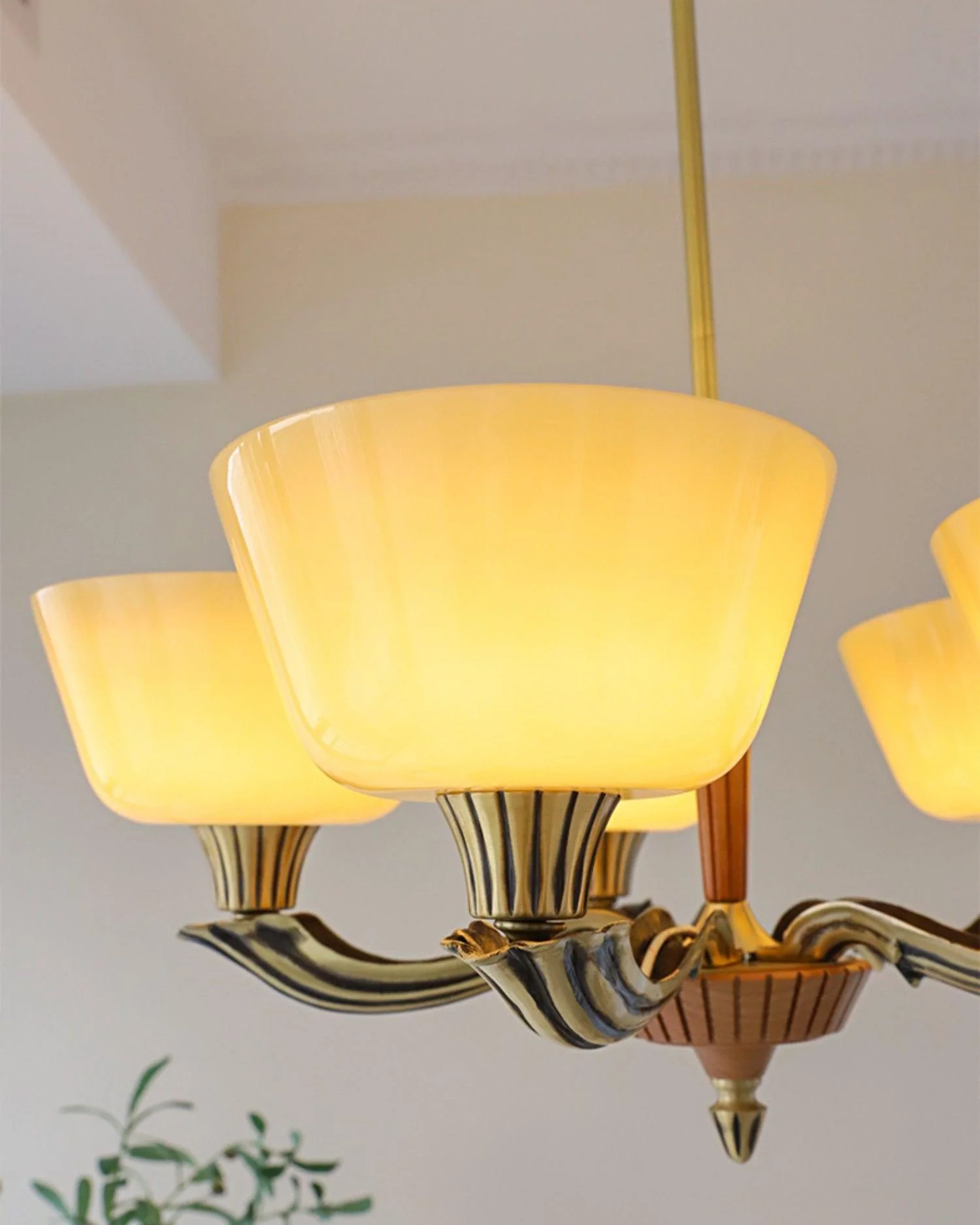 Lustra Chandelier Flared Shade Vintage - Image 15