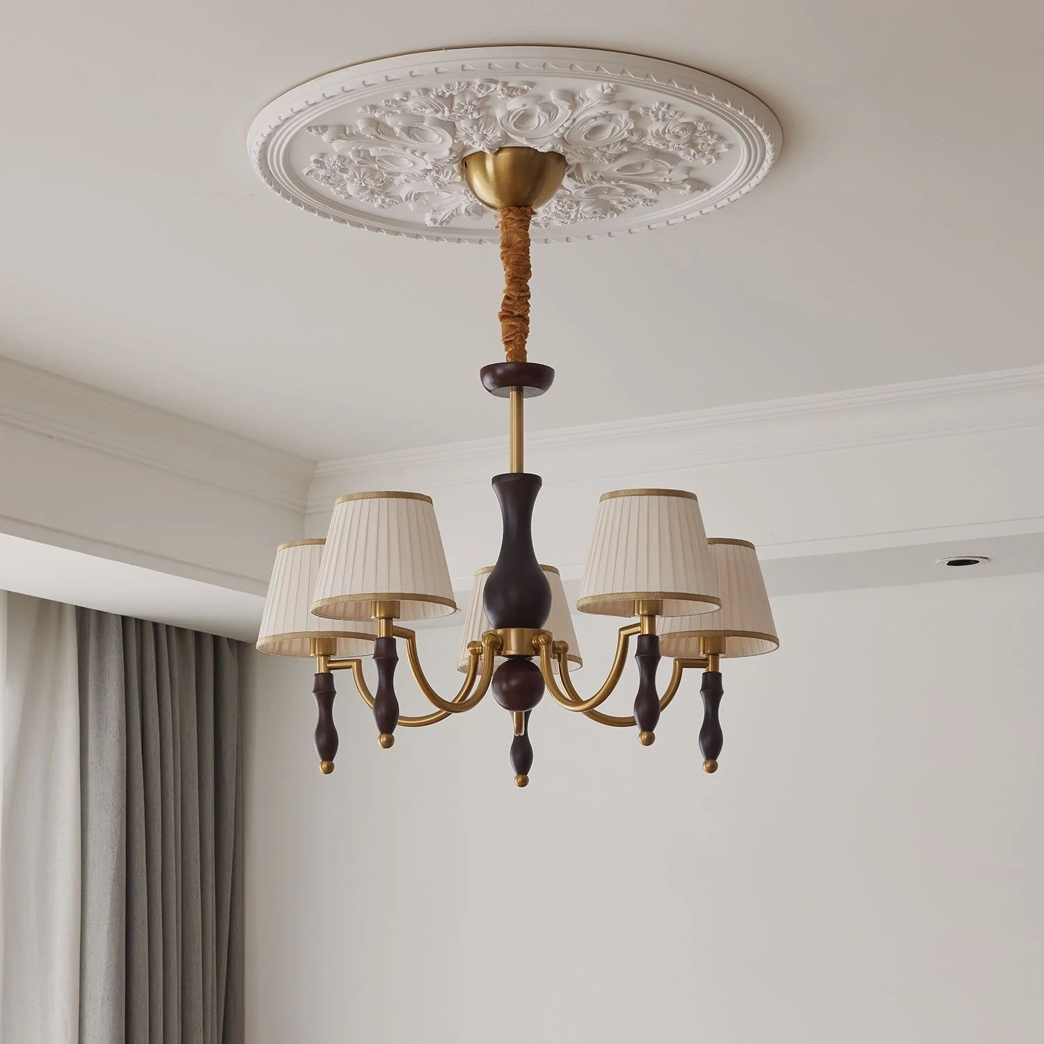Lustra Chandelier Floral Shades and Walnut - Image 17