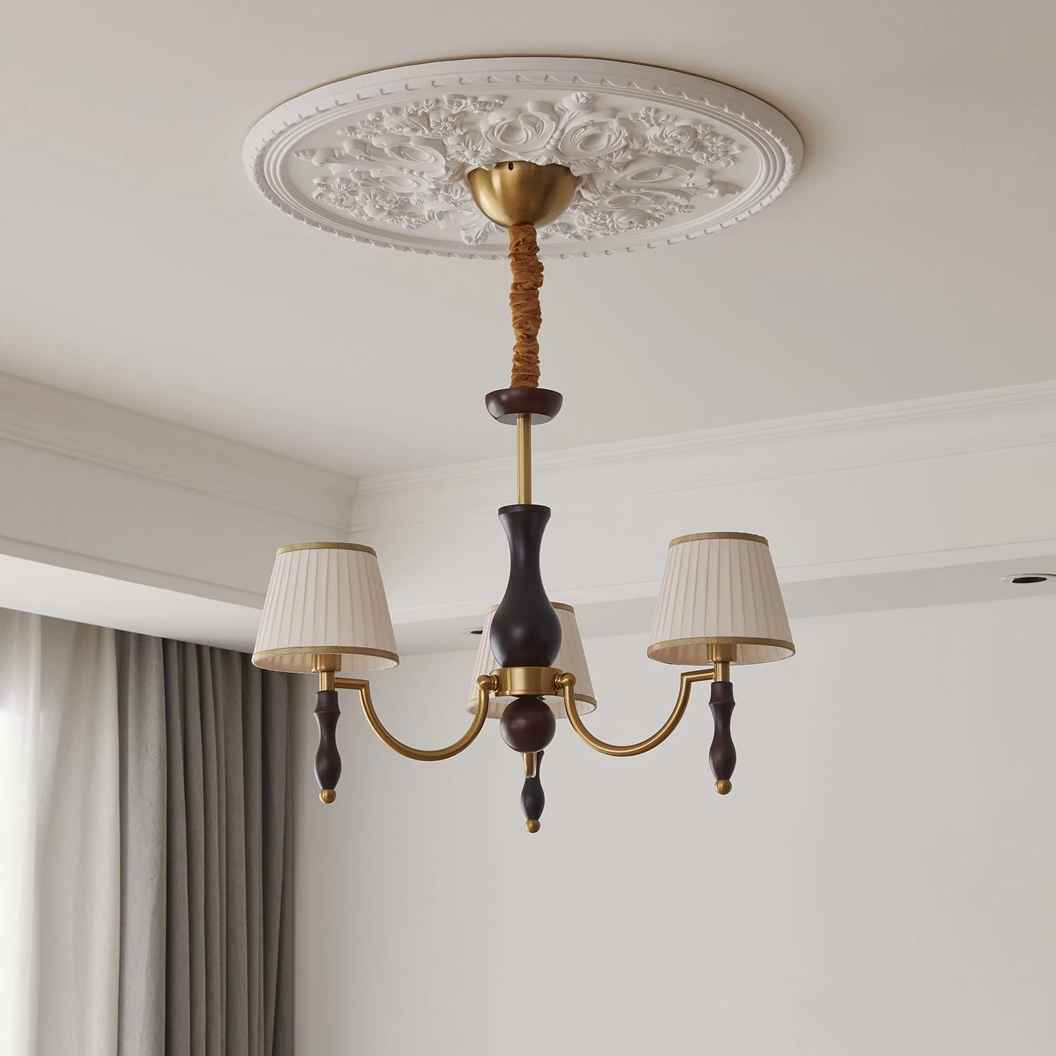 Lustra Chandelier Floral Shades and Walnut - Image 18