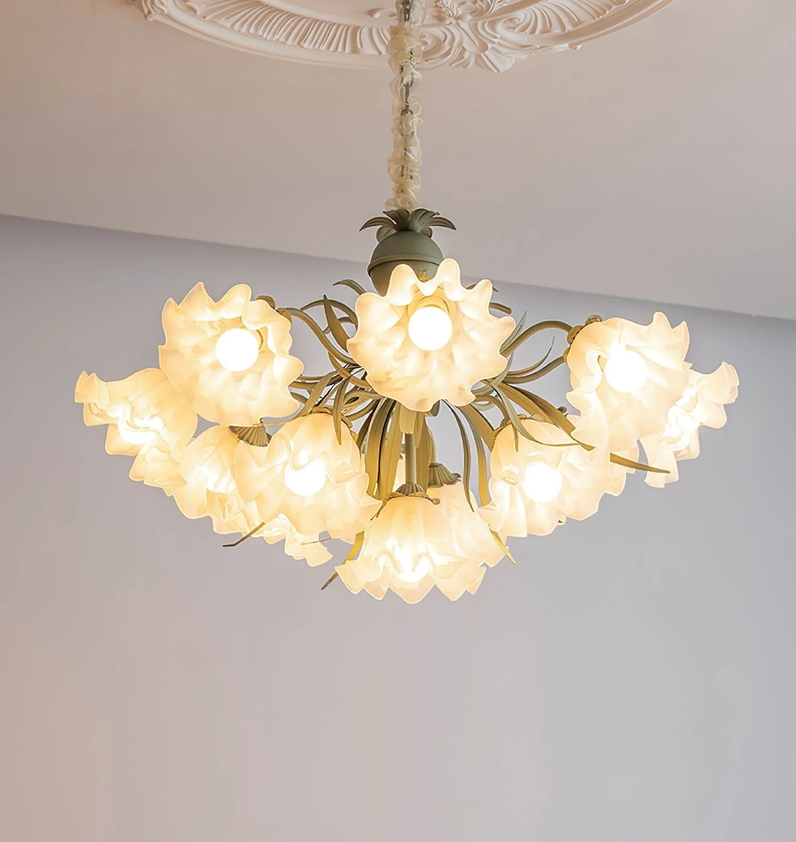 Lustra Chandelier Flower with Petals and Leaves - Image 33
