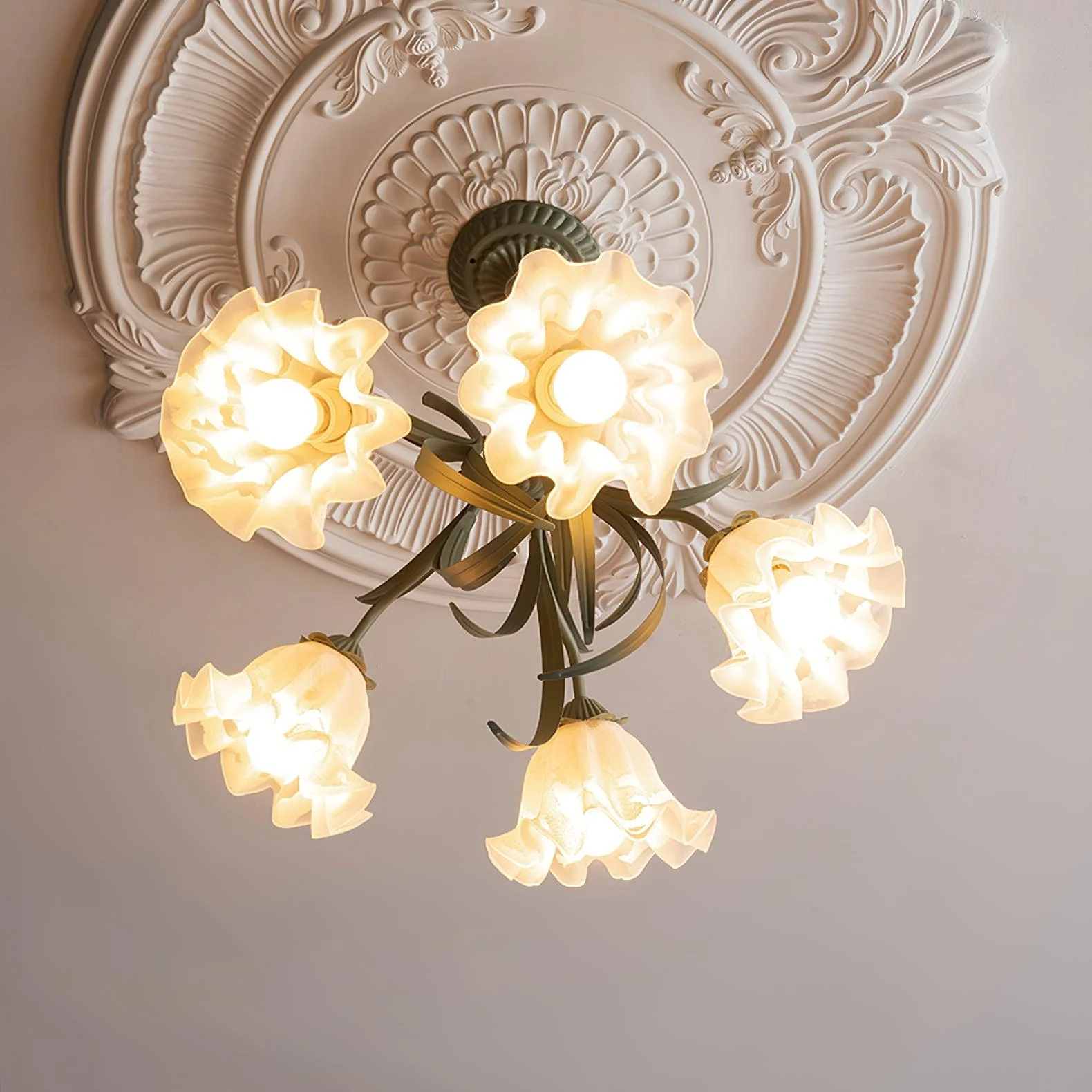 Lustra Chandelier Flower with Petals and Leaves - Image 8