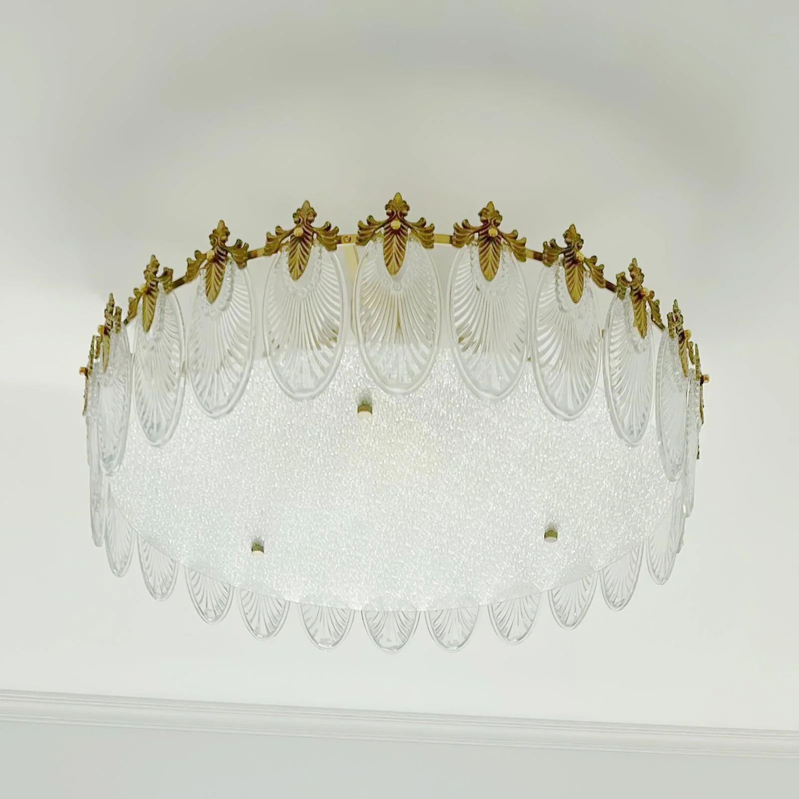 Lustra Chandelier Glass Petals Gold Frame Round - Image 13
