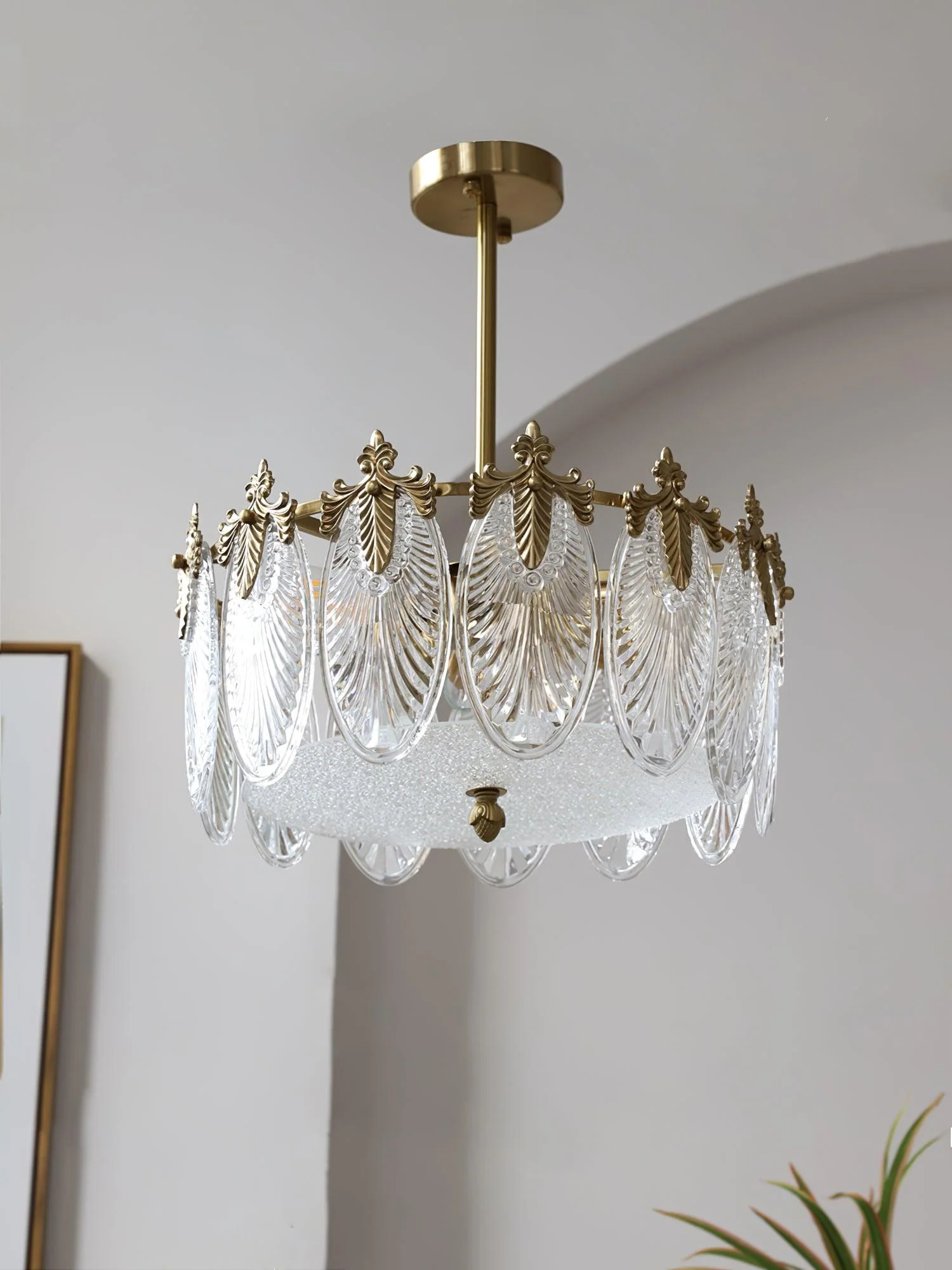 Lustra Chandelier Glass Petals Gold Frame Round - Image 17