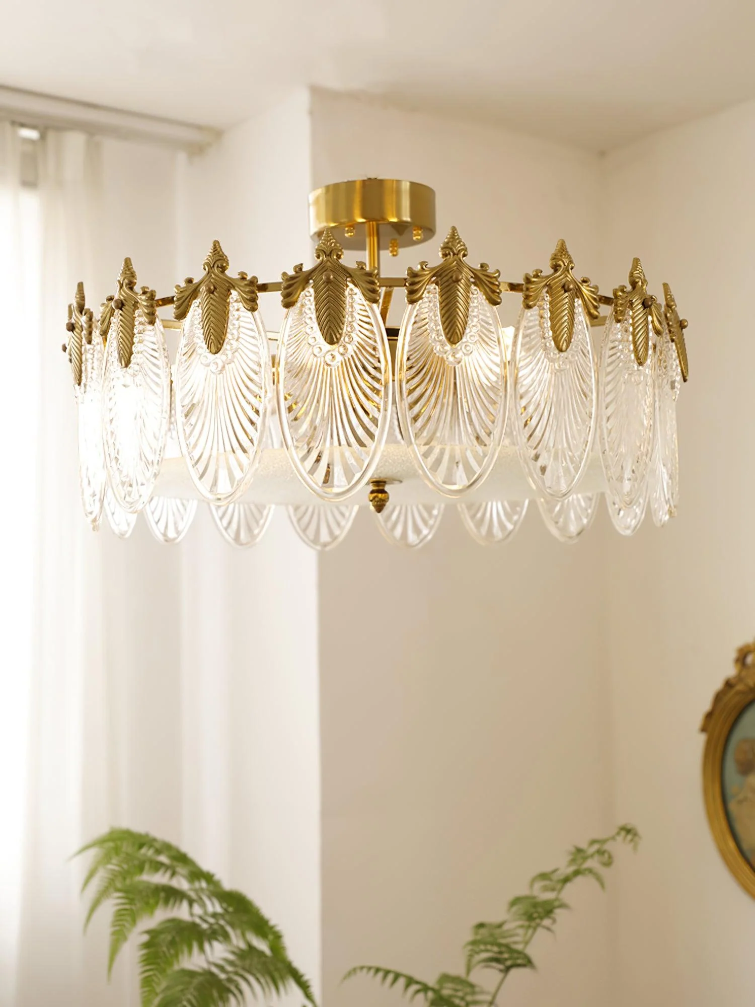 Lustra Chandelier Glass Petals Gold Frame Round - Image 20