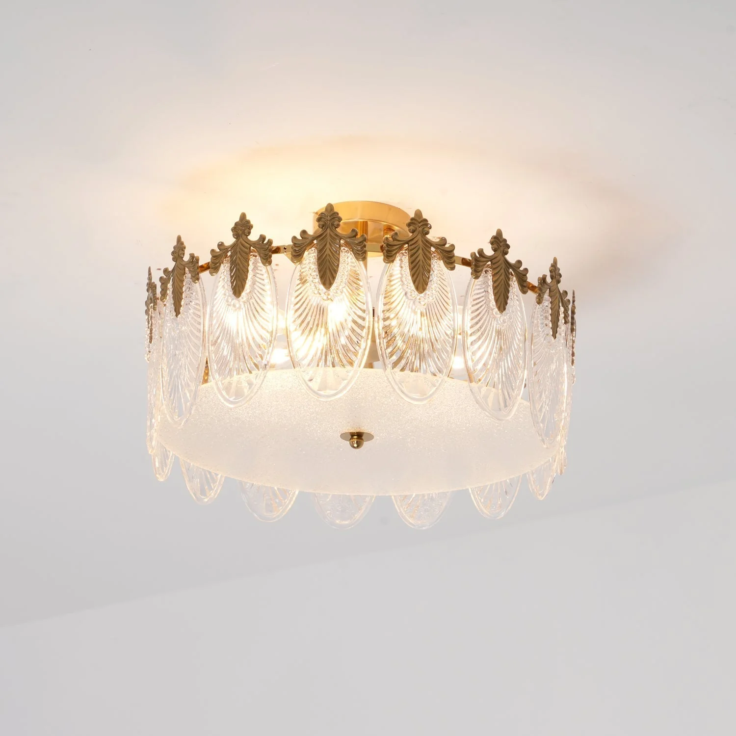 Lustra Chandelier Glass Petals Gold Frame Round - Image 40