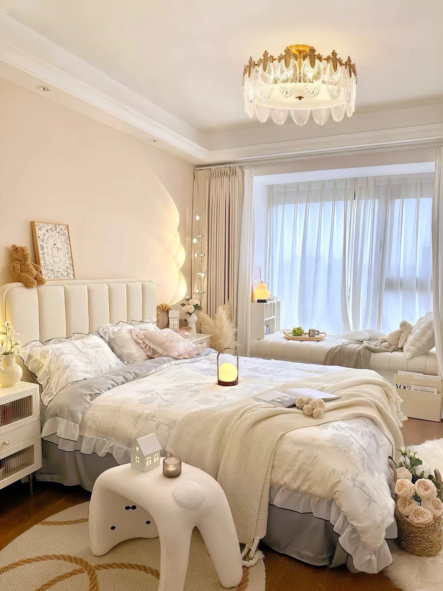 Lustra Chandelier Glass Petals Gold Frame Round - Image 47