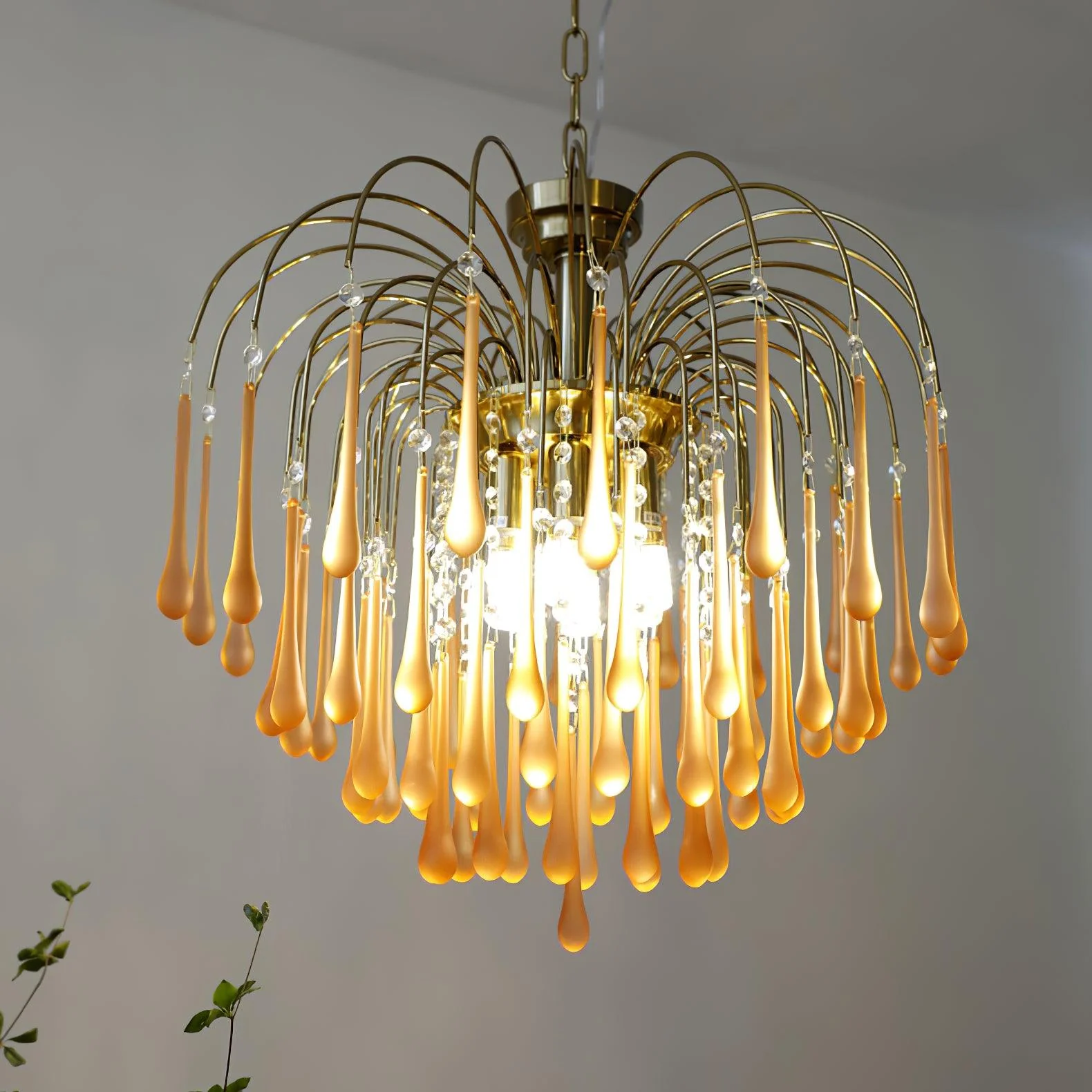 Lustra Chandelier Golden Arms and Crystal - Image 13