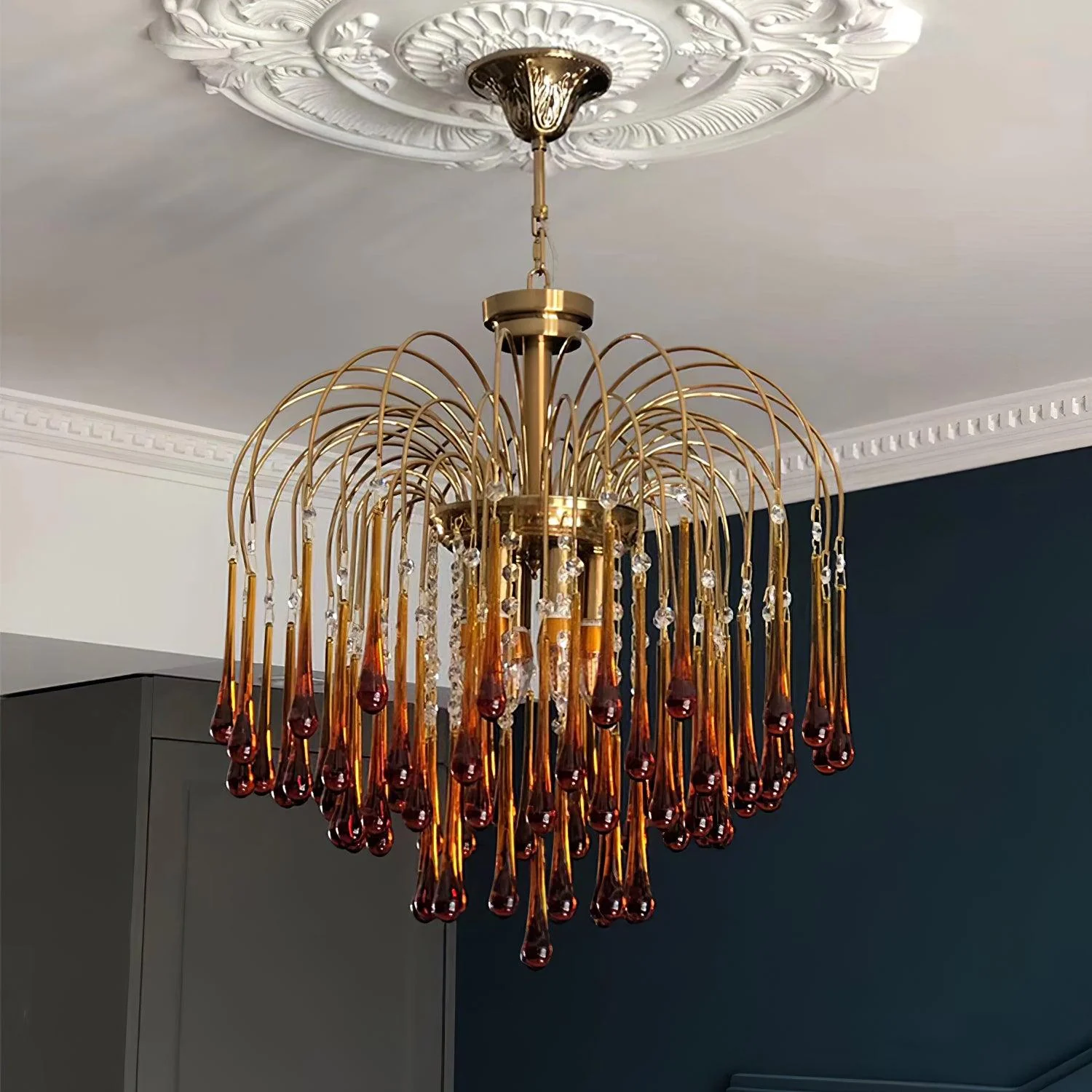 Lustra Chandelier Golden Arms and Crystal - Image 14