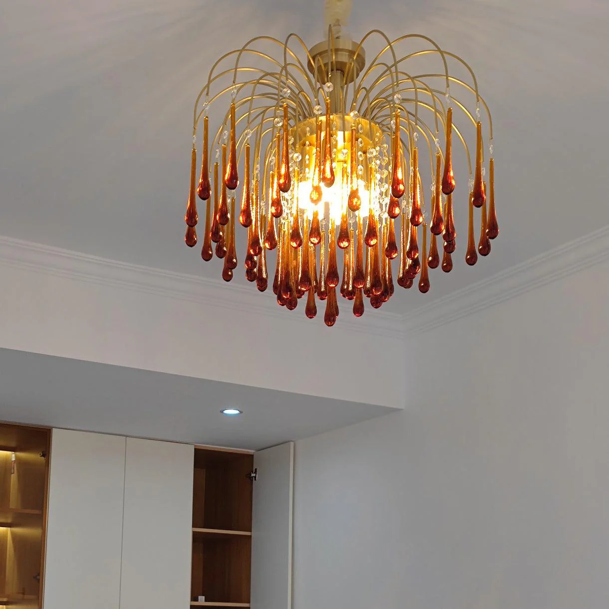 Lustra Chandelier Golden Arms and Crystal - Image 16