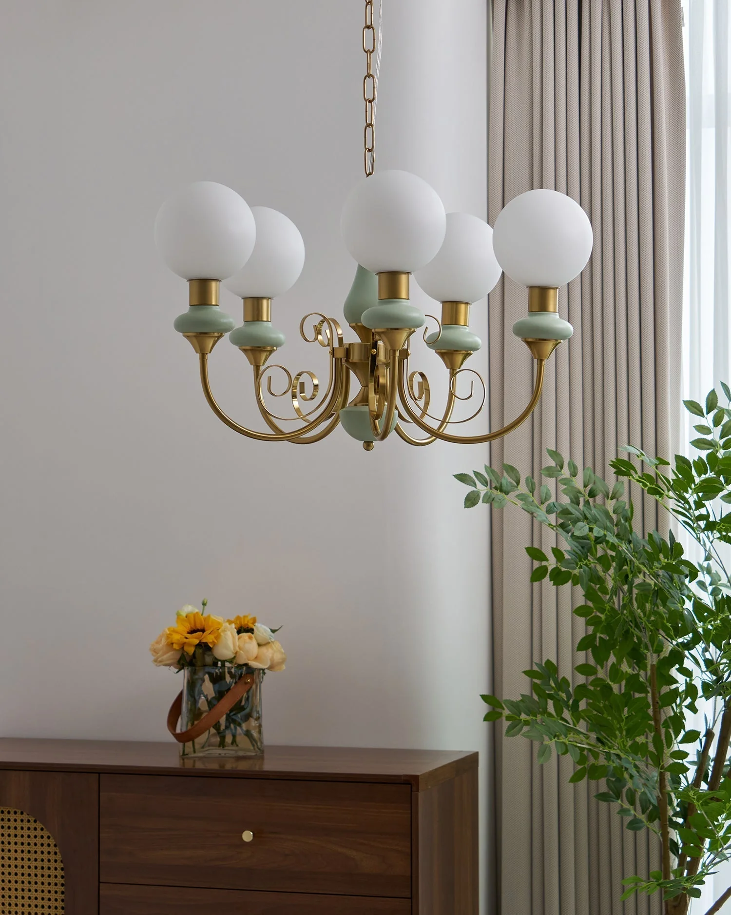 Lustra Chandelier Green Shades Gold Curved Arms - Image 12