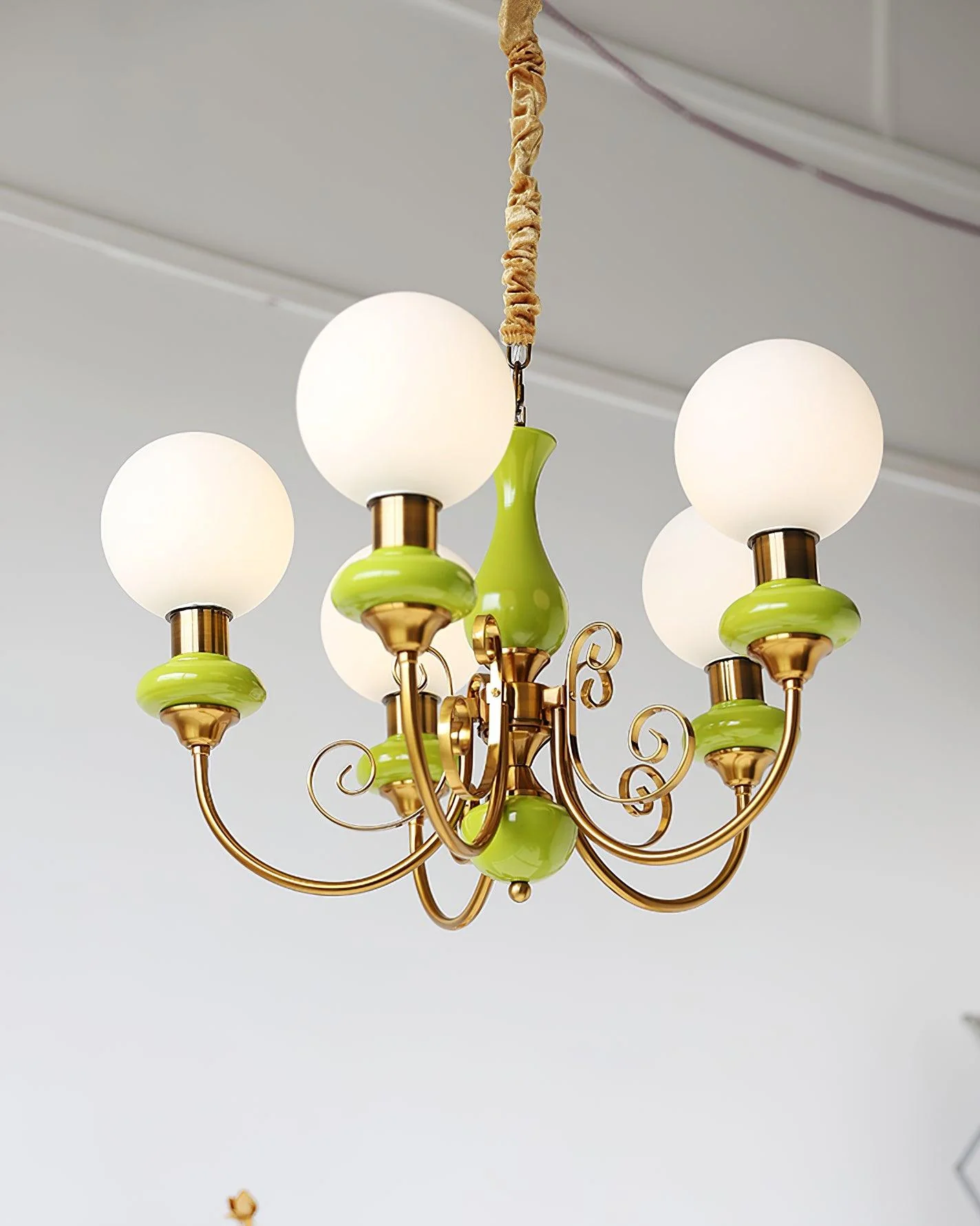 Lustra Chandelier Green Shades Gold Curved Arms - Image 34