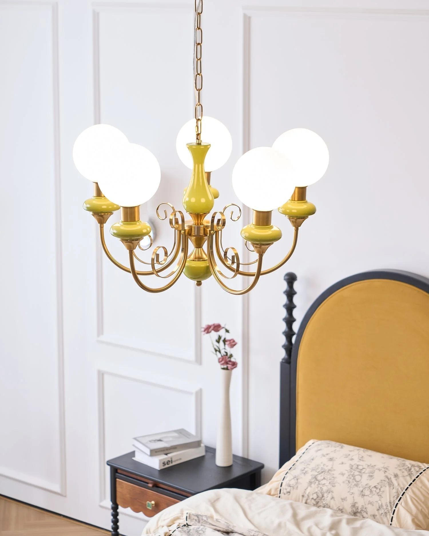 Lustra Chandelier Green Shades Gold Curved Arms - Image 49