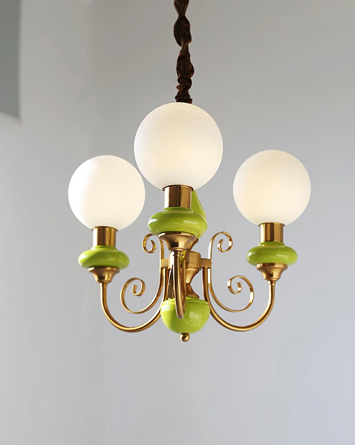 Lustra Chandelier Green Shades Gold Curved Arms - Image 51
