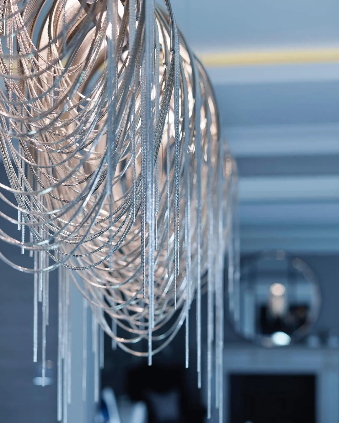 Lustra Chandelier Layered Chain Nickel Luxury - Image 60