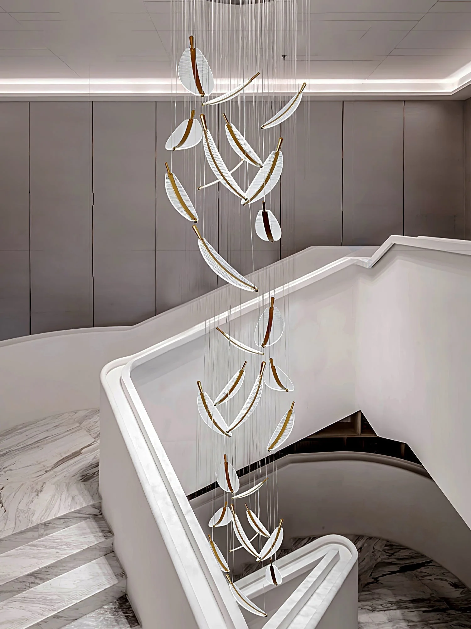 Lustra Chandelier Leaf Gold Elegant Modern - Image 51