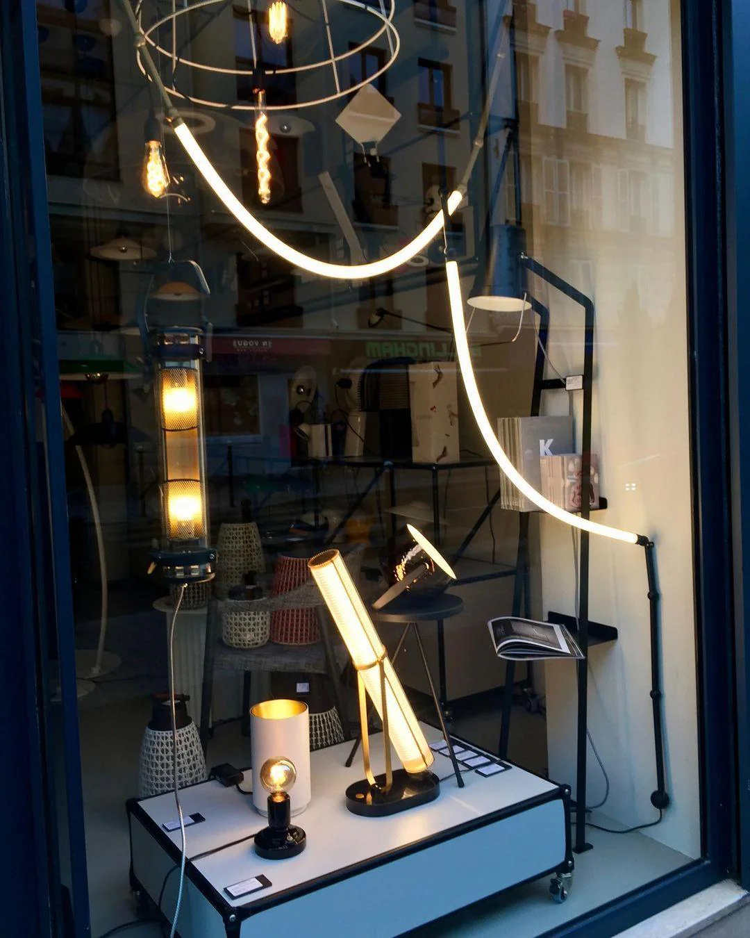 Lustra Chandelier Leda LED Flexible Modern Sculptural - Image 5