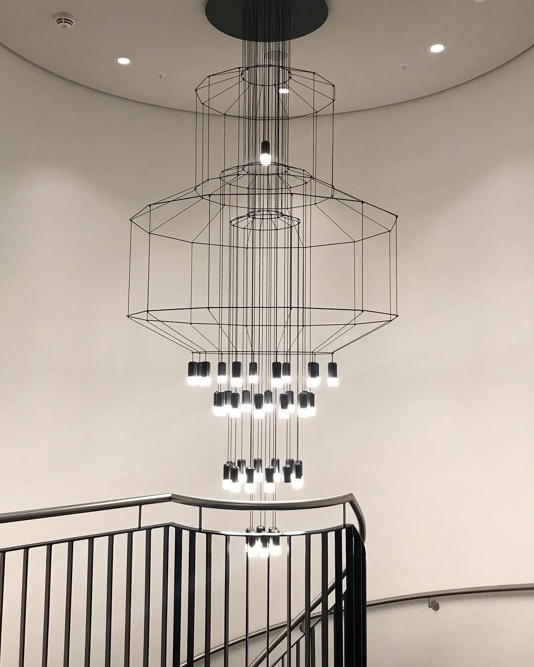 Lustra Chandelier Lines Black Wireframe LED - Image 38