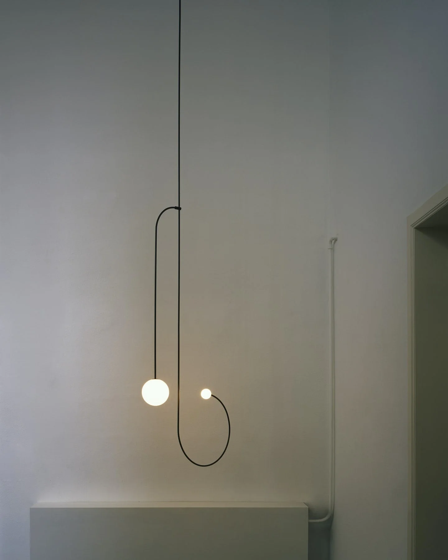 Lustra Chandelier Mobile Black Minimalist - Image 19