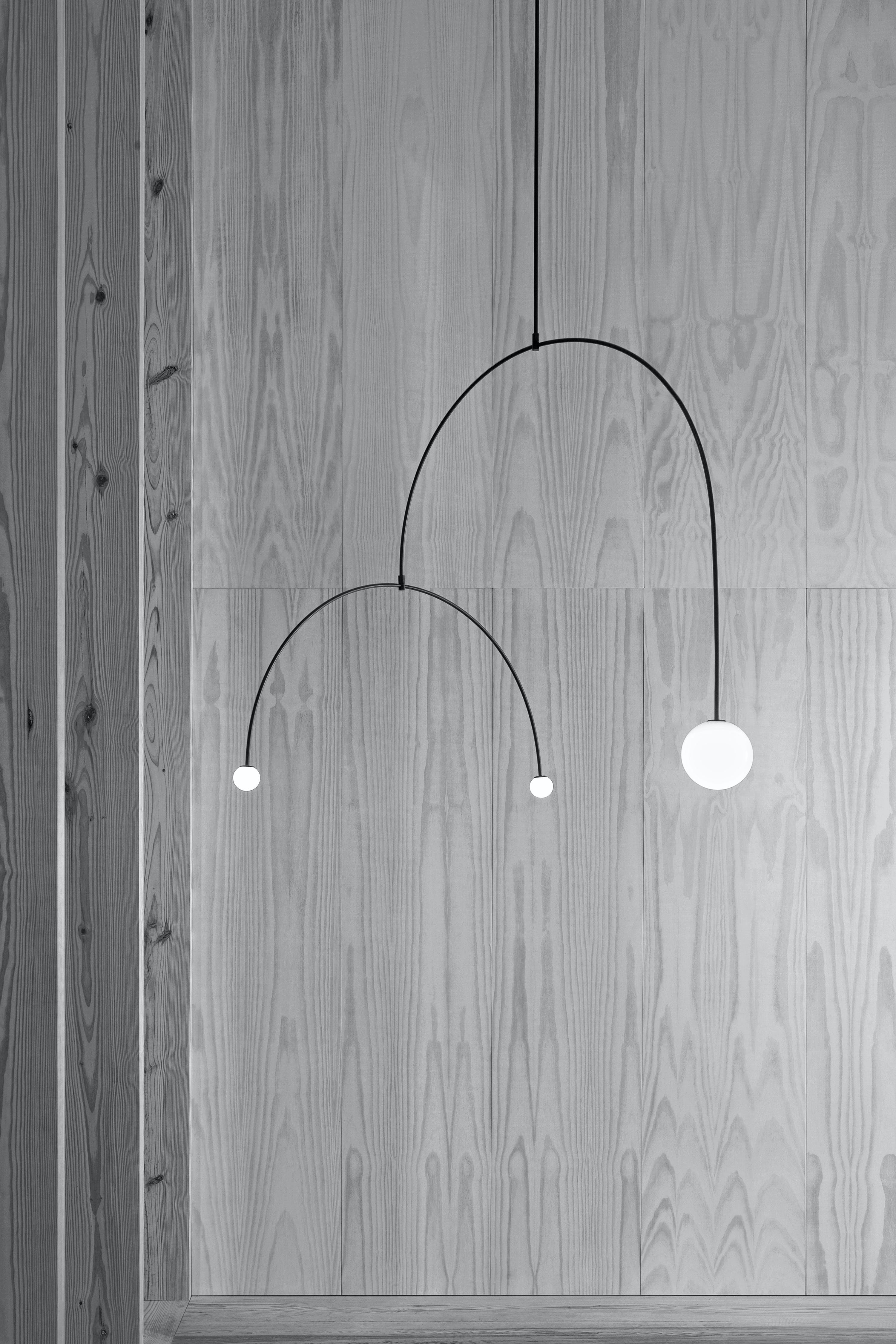 Lustra Chandelier Mobile Black Minimalist - Image 3