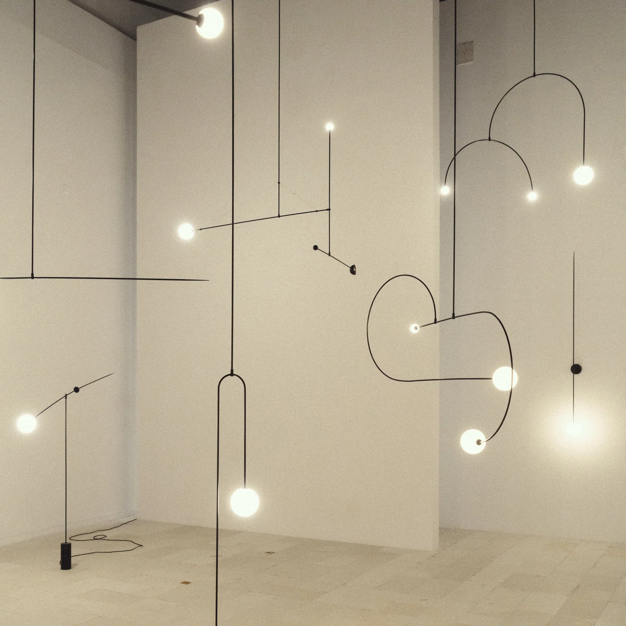 Lustra Chandelier Mobile Black Minimalist - Image 83