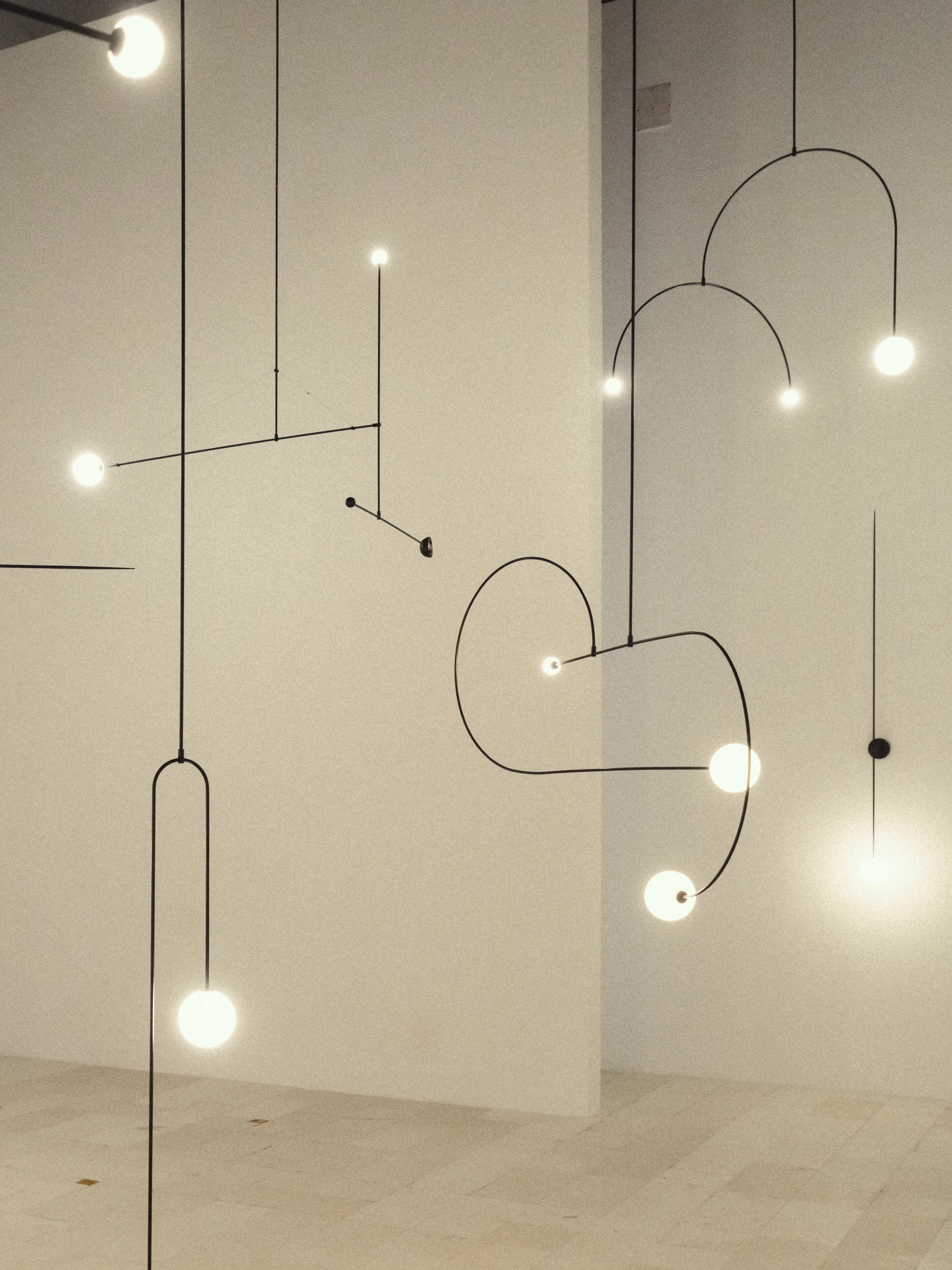 Lustra Chandelier Mobile Black Minimalist - Image 95