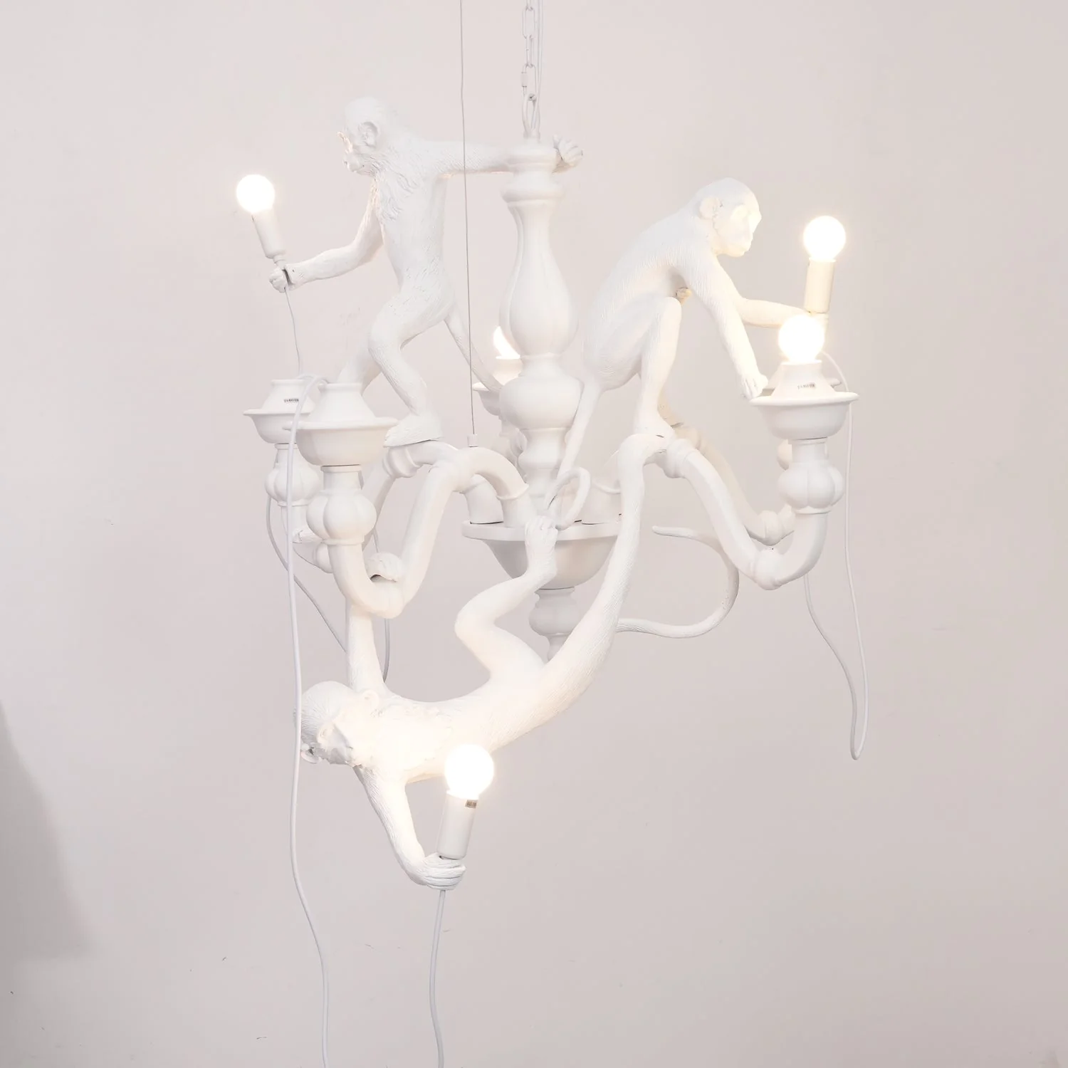 Lustra Chandelier Monkey Black Playful Sculpture - Image 11