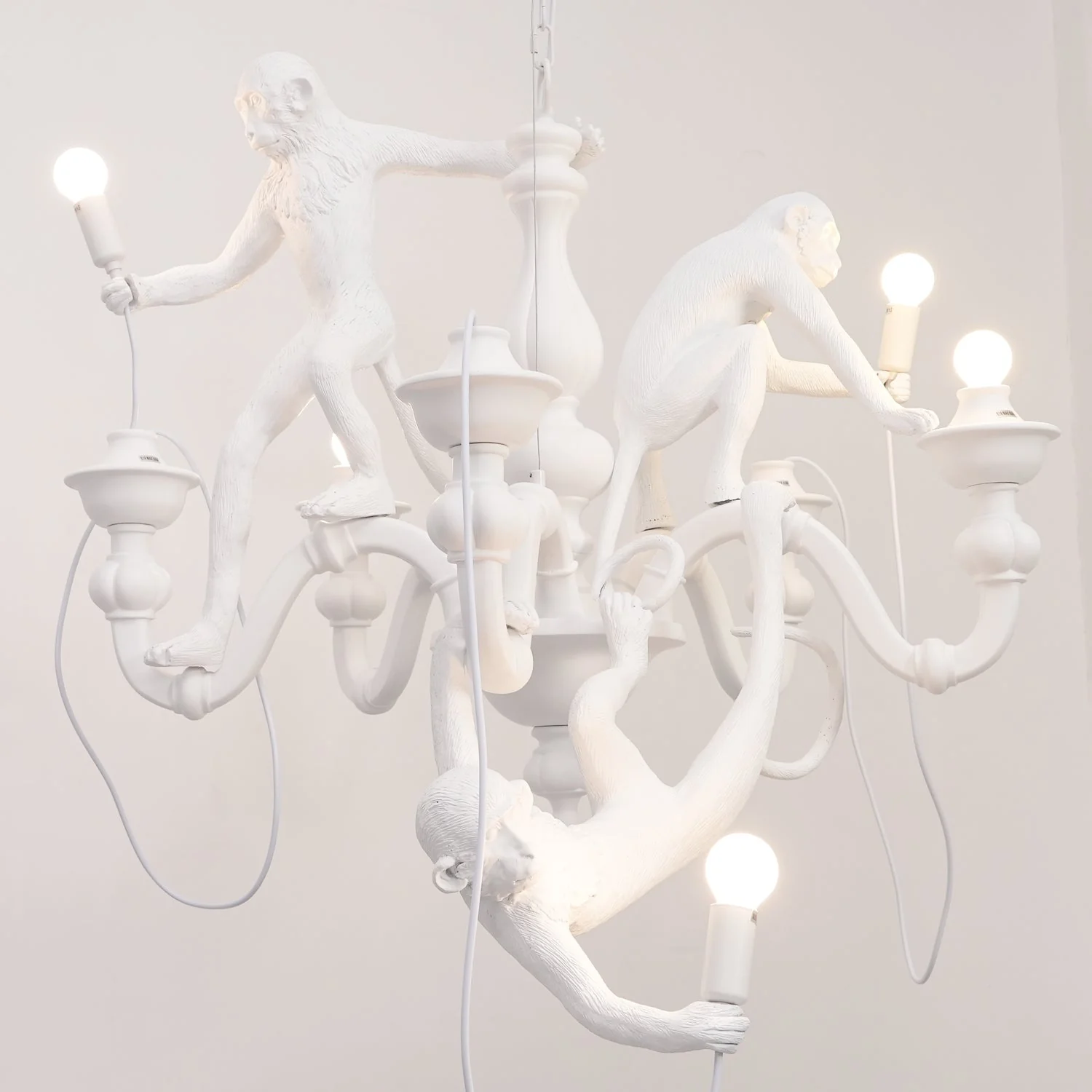 Lustra Chandelier Monkey Black Playful Sculpture - Image 14