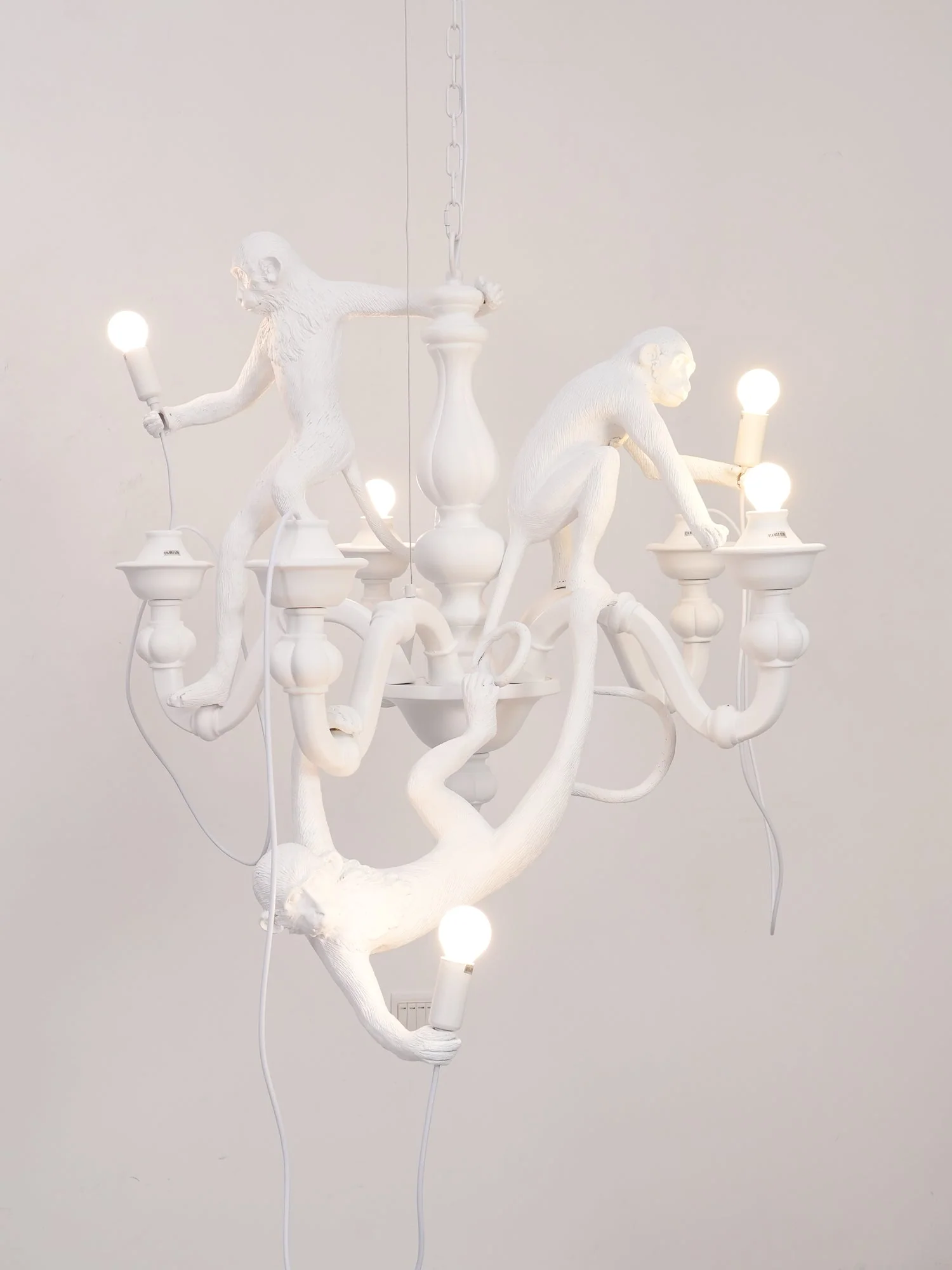 Lustra Chandelier Monkey Black Playful Sculpture - Image 17