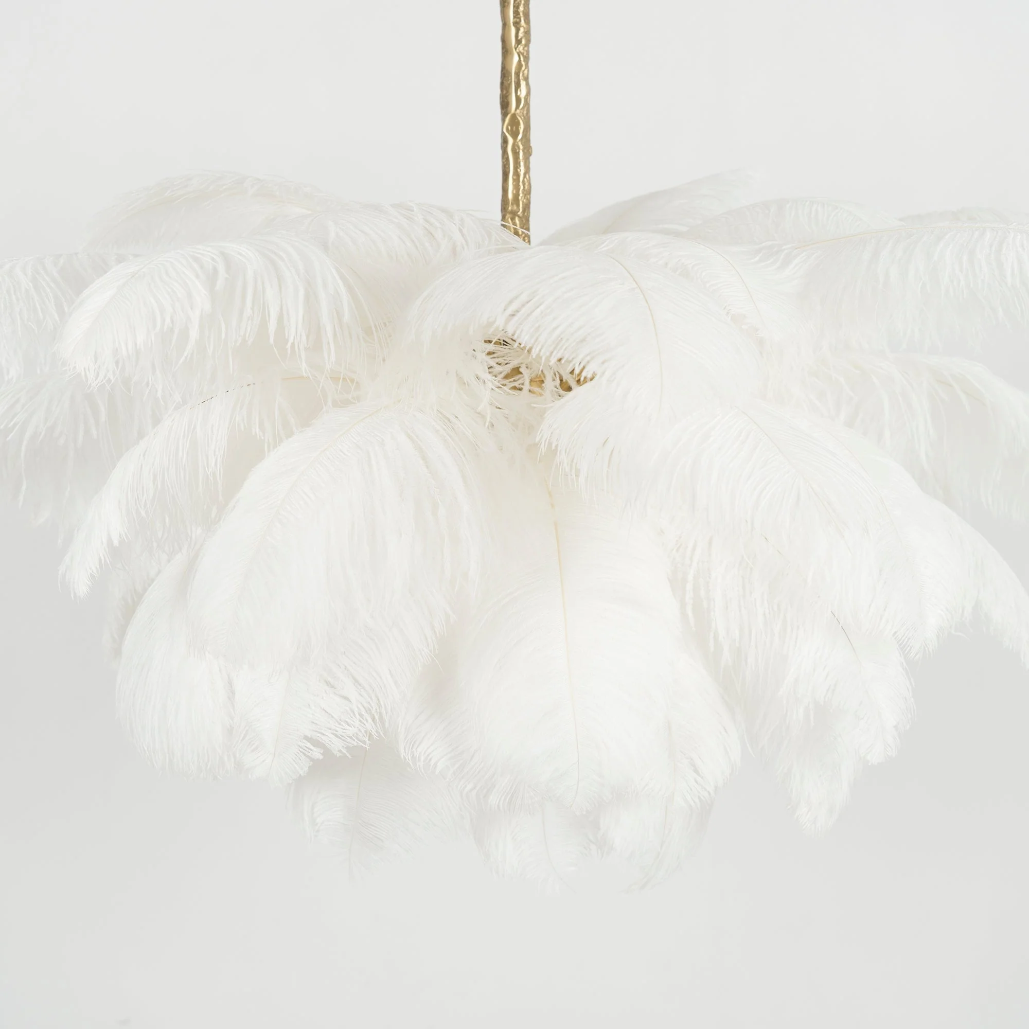 Lustra Chandelier Ostrich Feather Large Brass Stem - Image 13