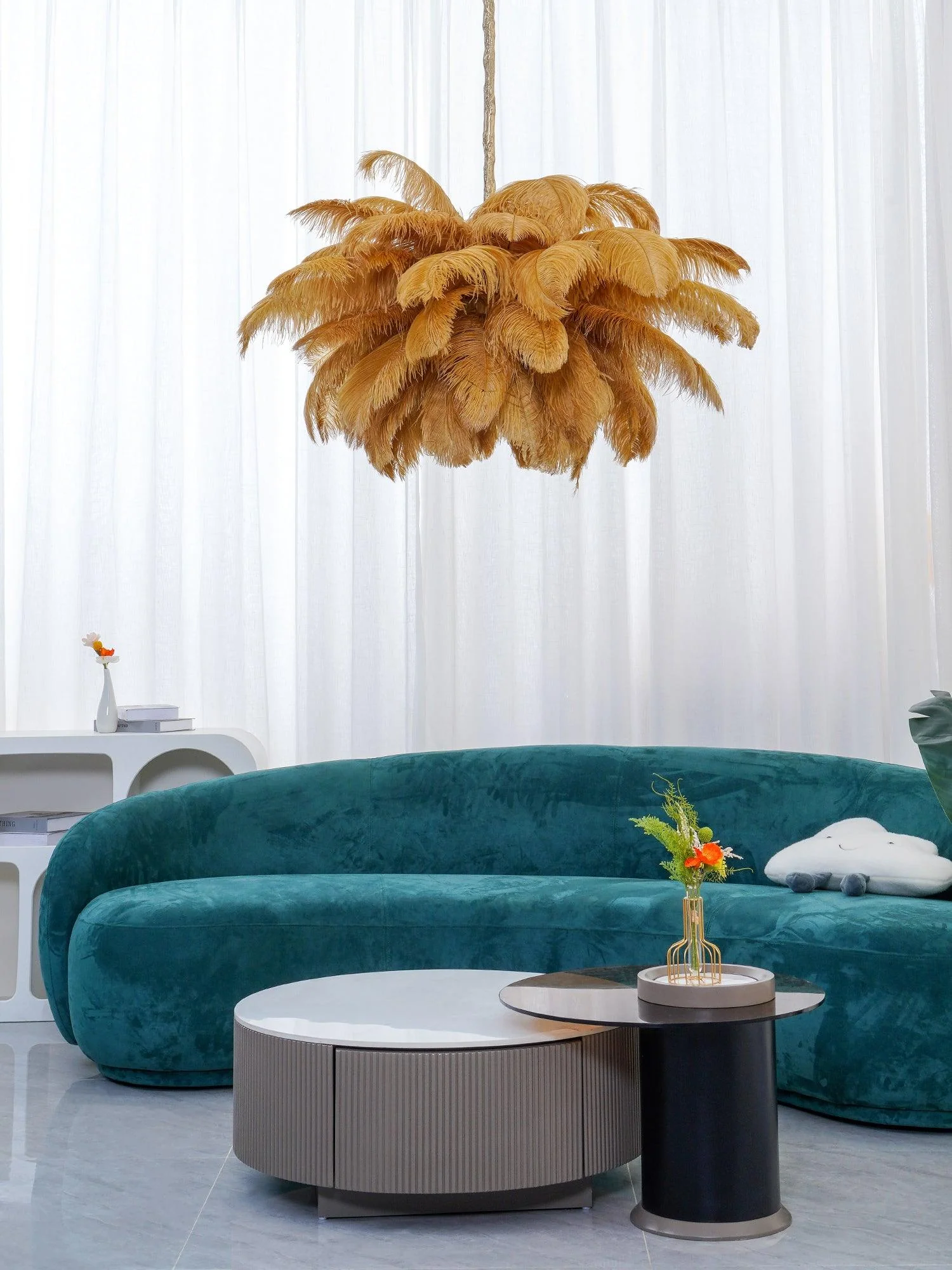 Lustra Chandelier Ostrich Feather Large Brass Stem - Image 17