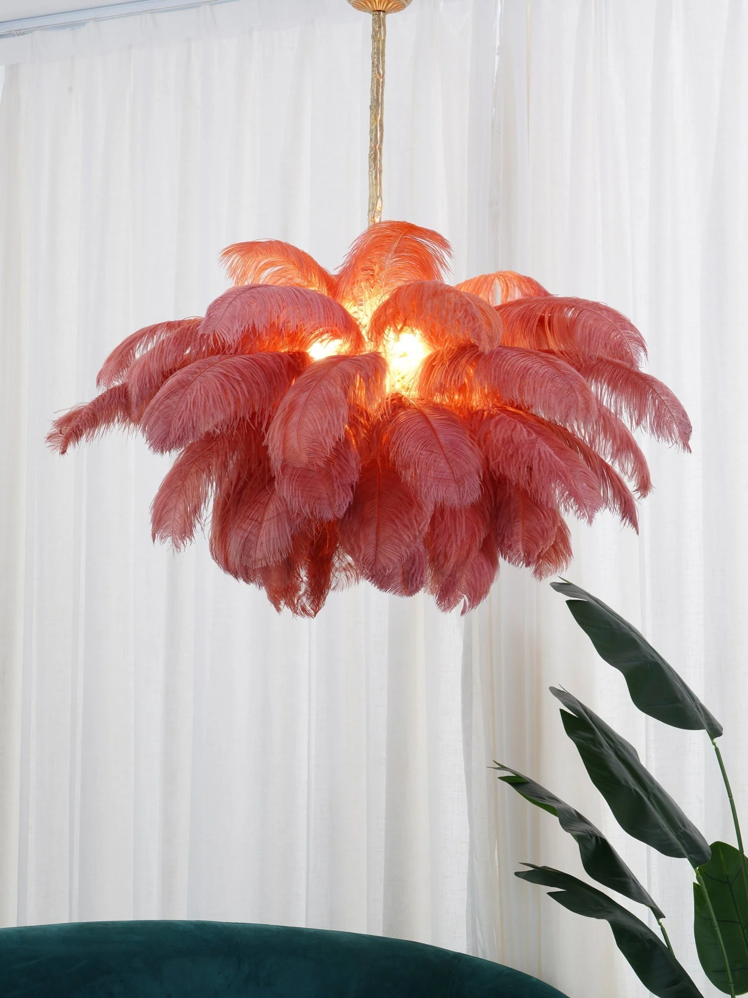 Lustra Chandelier Ostrich Feather Large Brass Stem - Image 211