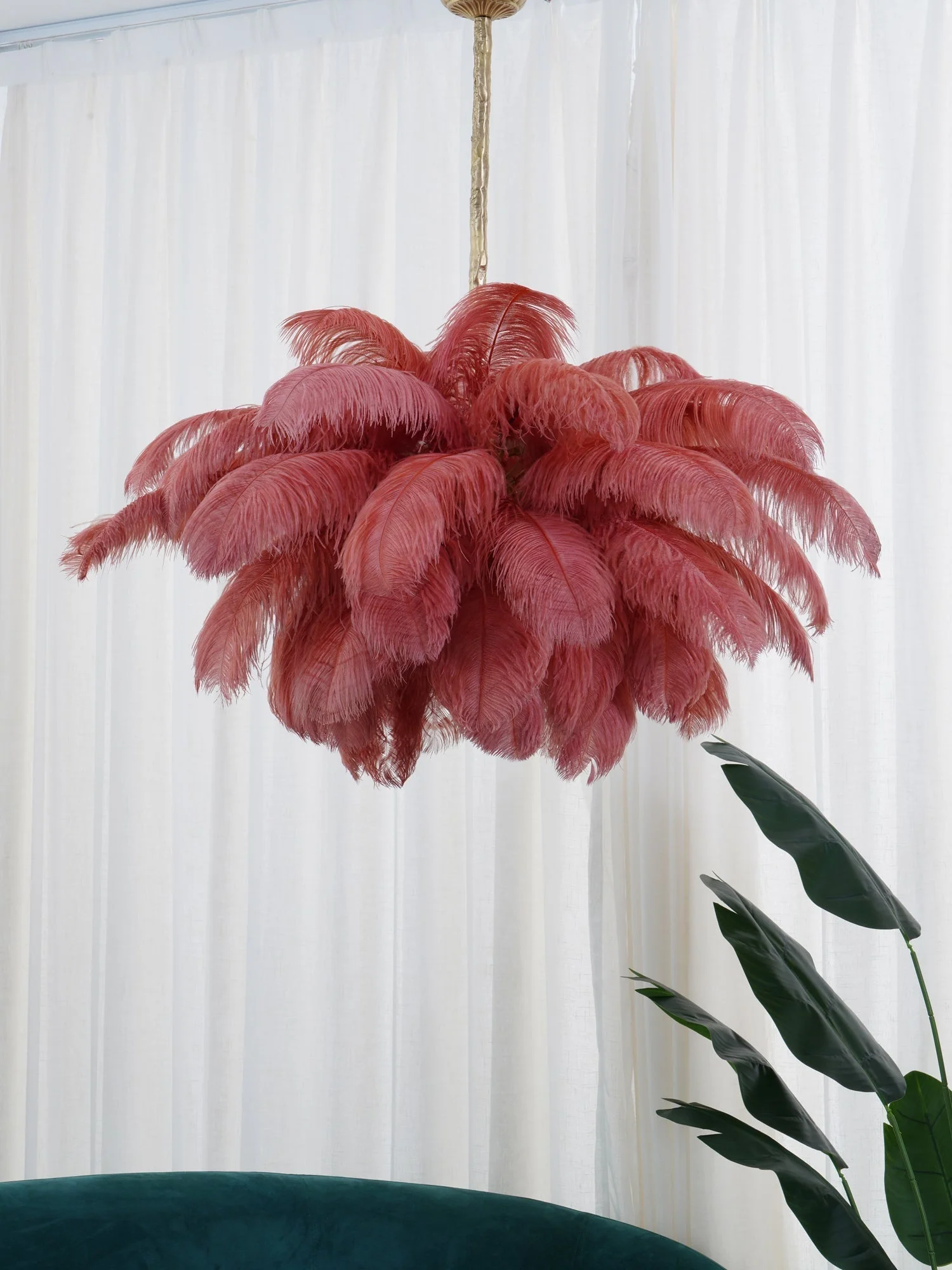 Lustra Chandelier Ostrich Feather Large Brass Stem - Image 212