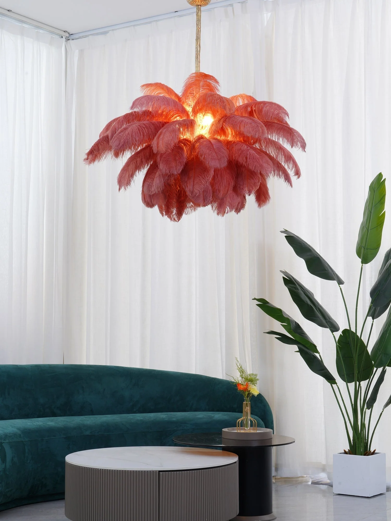 Lustra Chandelier Ostrich Feather Large Brass Stem - Image 214