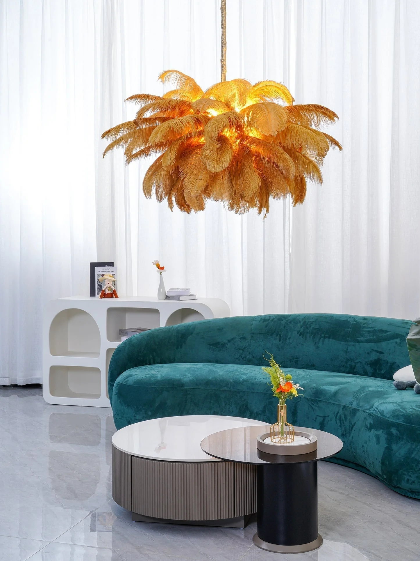 Lustra Chandelier Ostrich Feather Large Brass Stem - Image 4