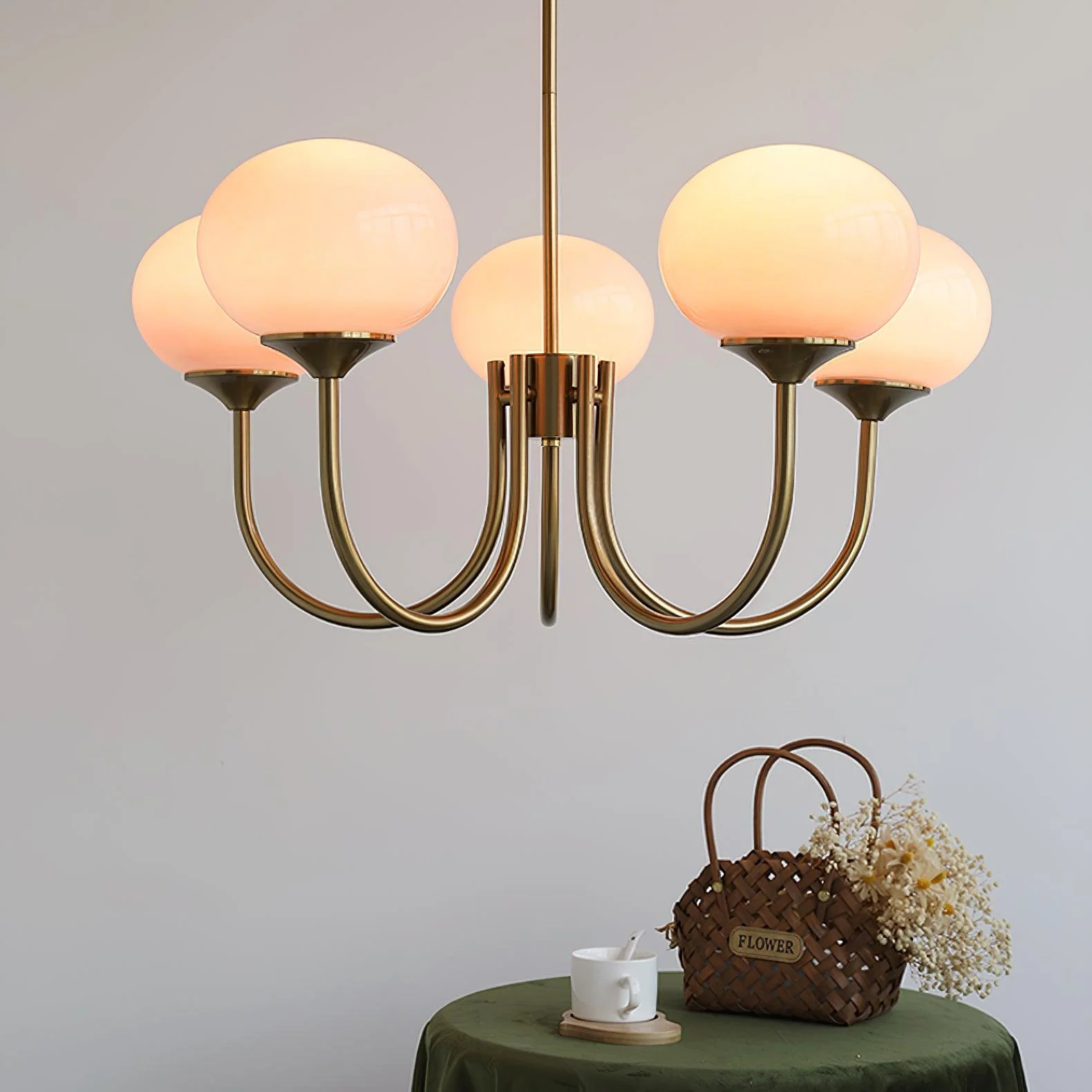 Lustra Chandelier Pink Glass Globe Gold - Image 17