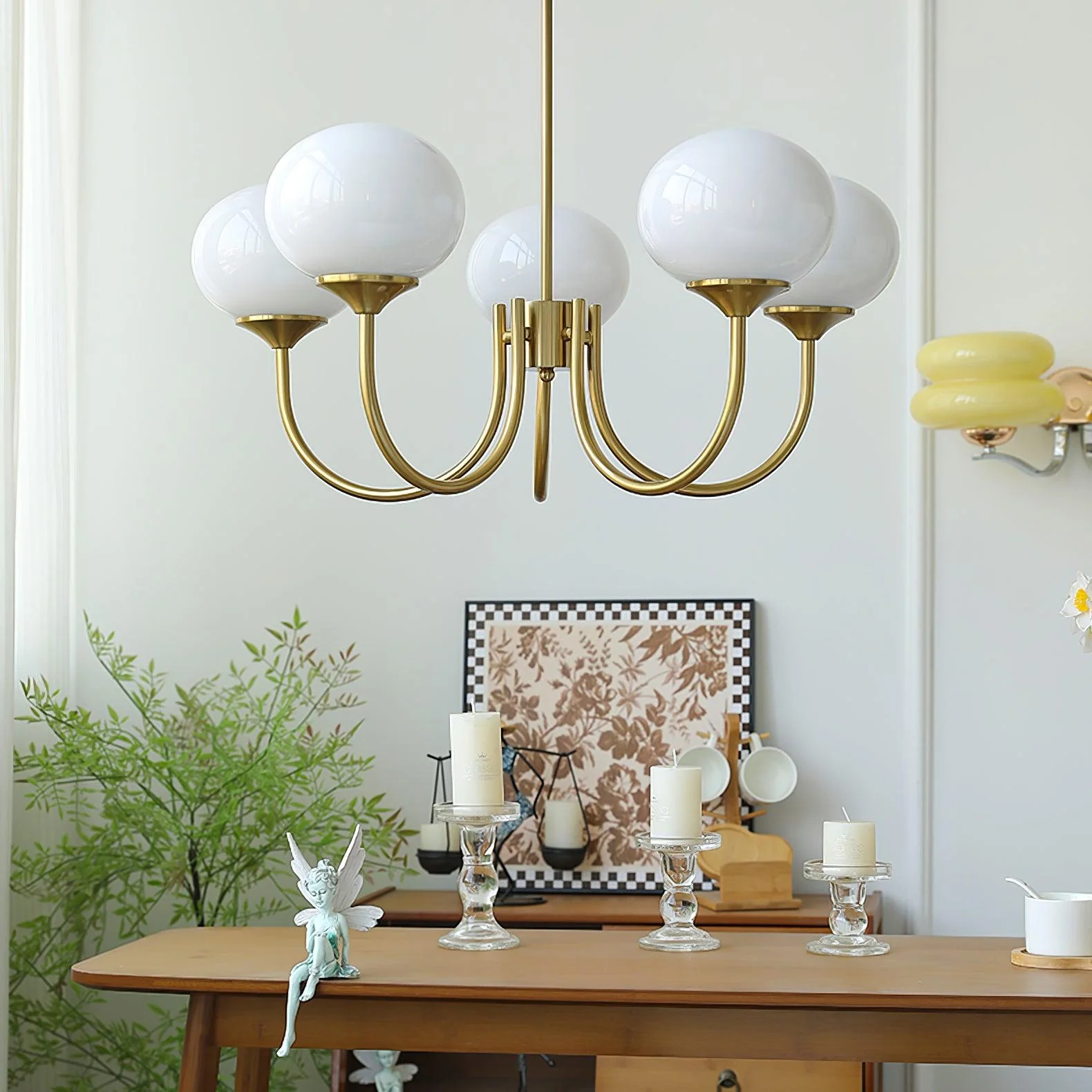 Lustra Chandelier Pink Glass Globe Gold - Image 7