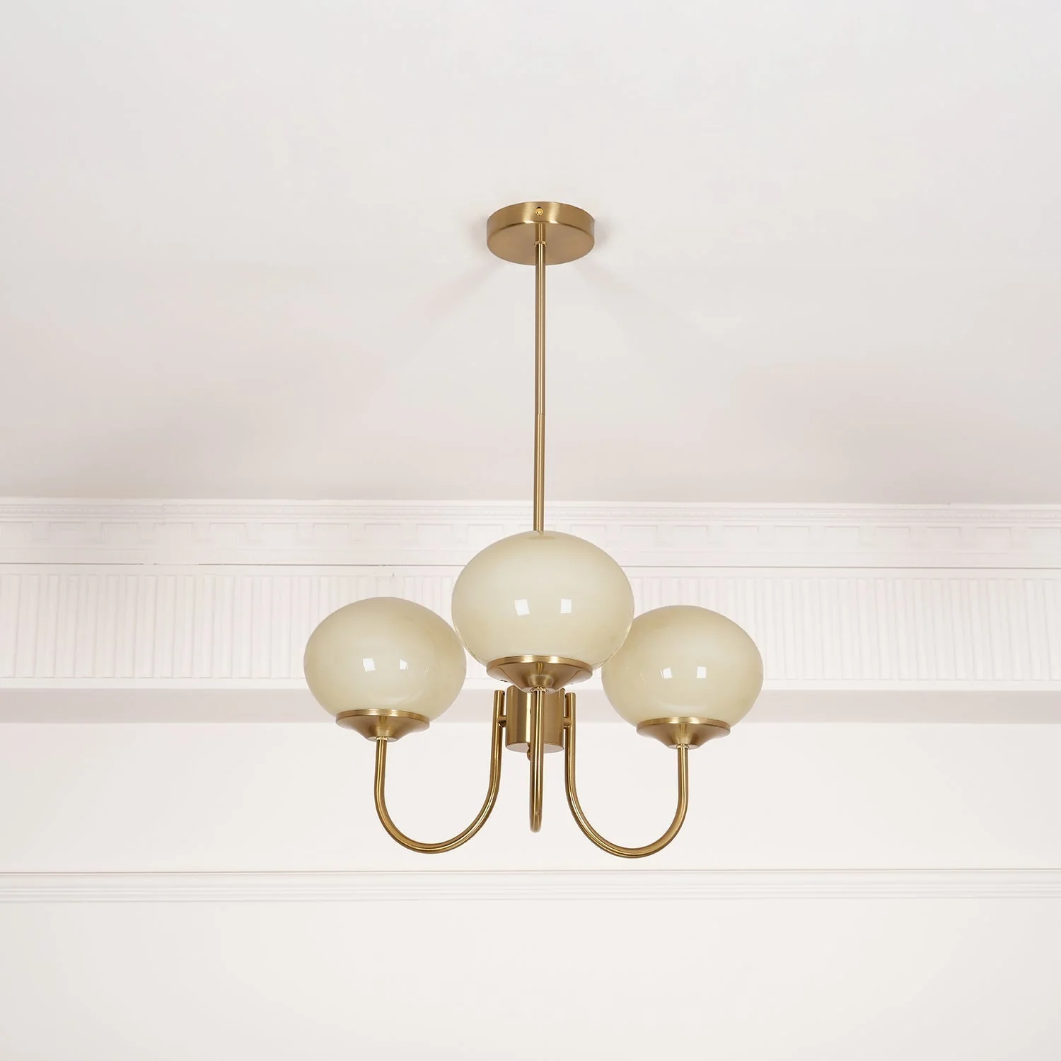 Lustra Chandelier Pink Glass Globe Gold - Image 89