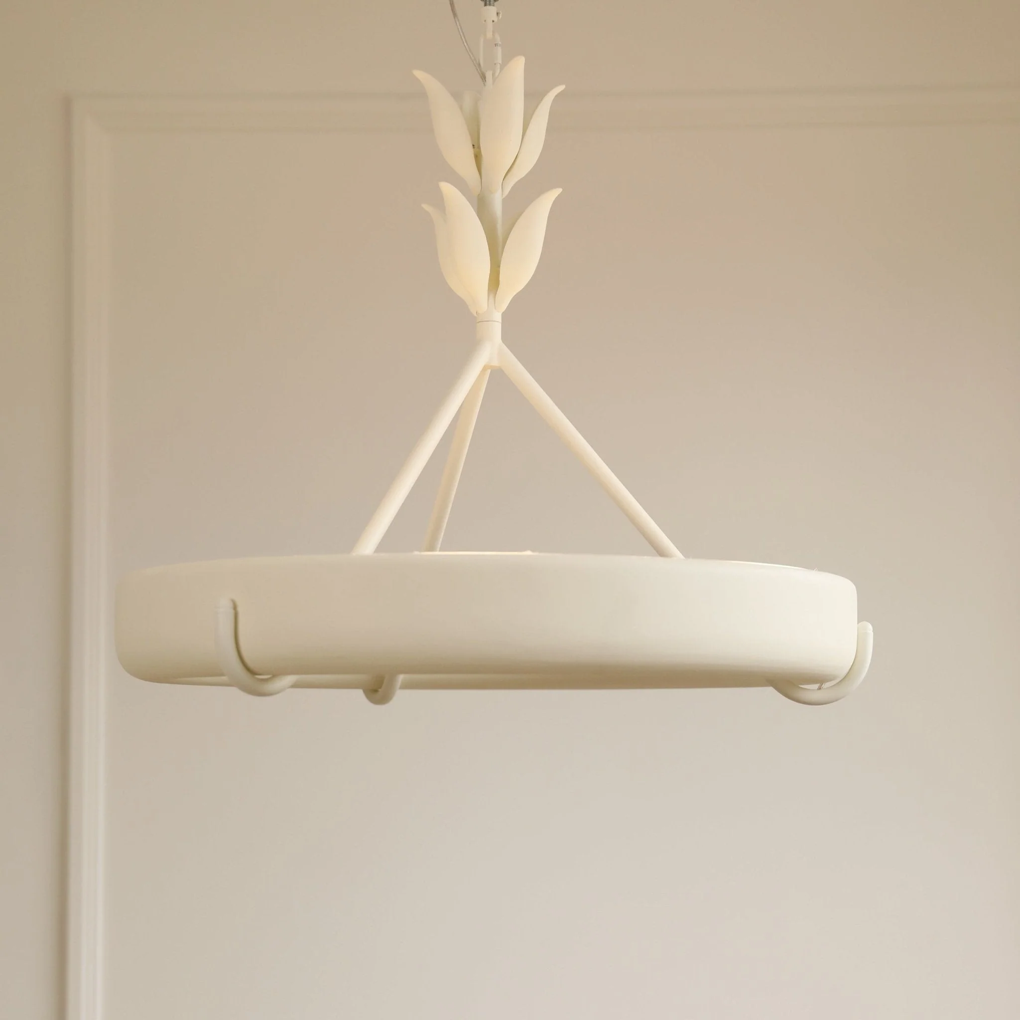 Lustra Chandelier Plaster White Floral Shape Minimalist - Image 60