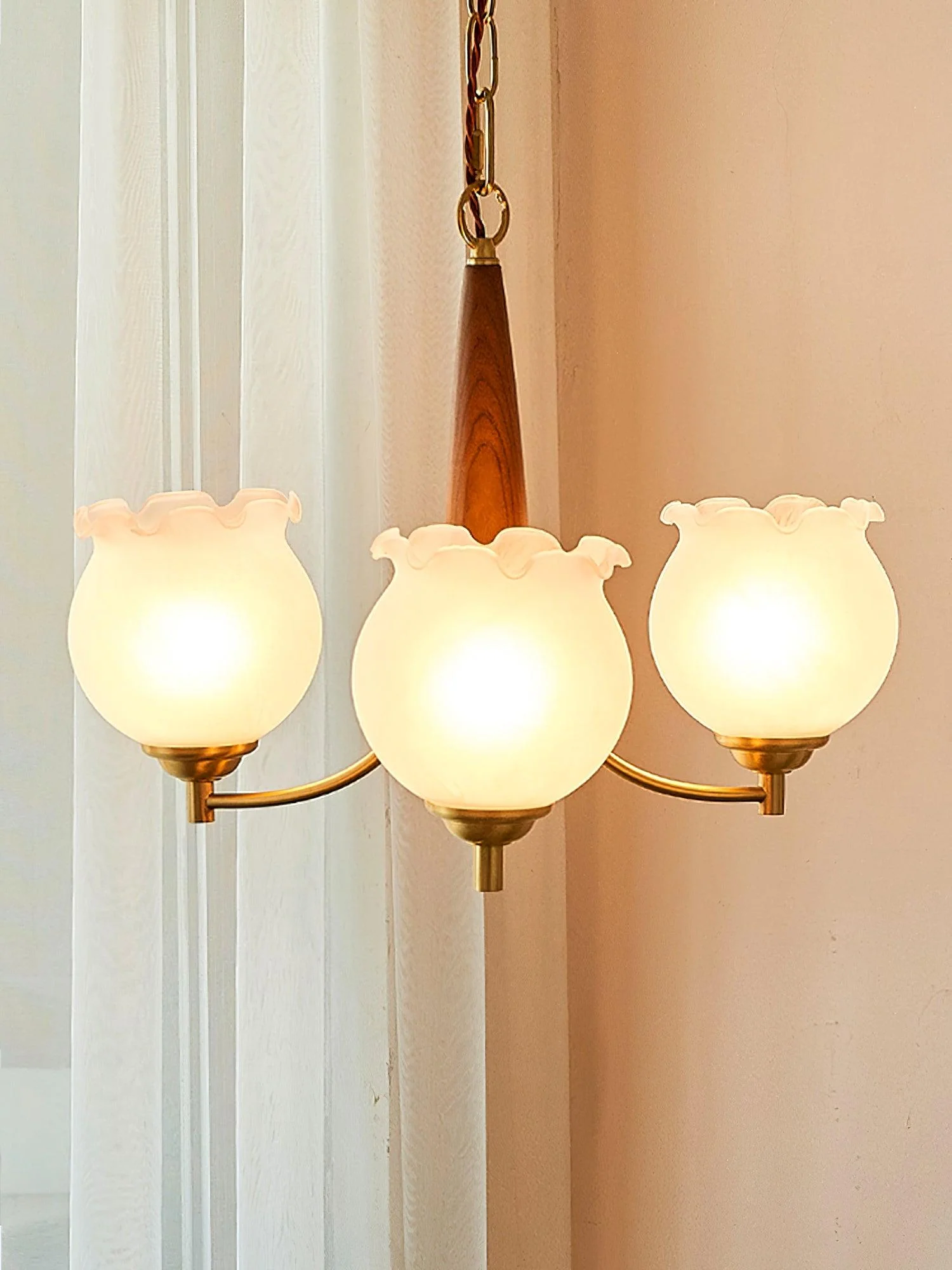 Lustra Chandelier Tulip Glass Wood Brass Vintage - Image 4