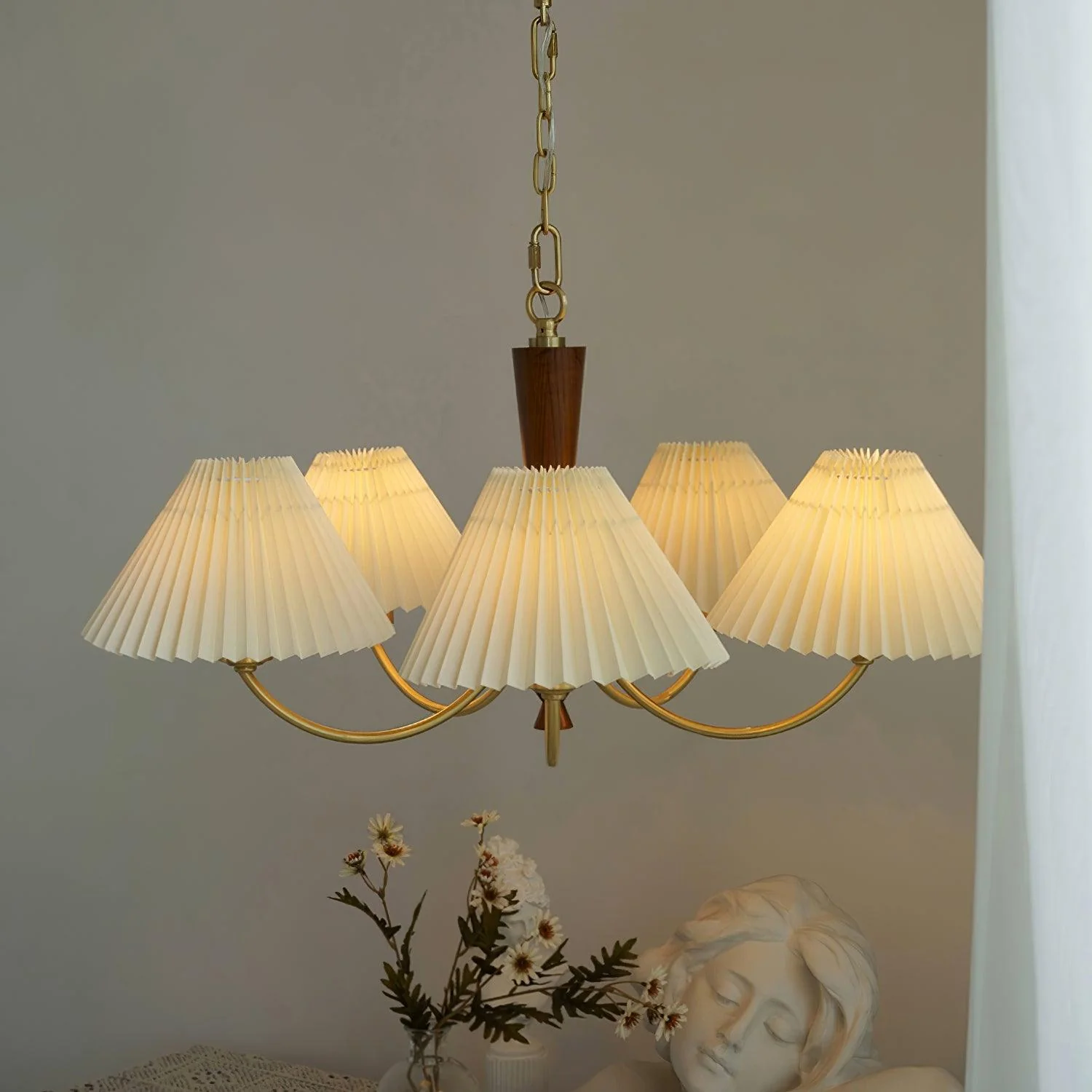 Lustra Chandelier White Pleated Lampshades - Image 2