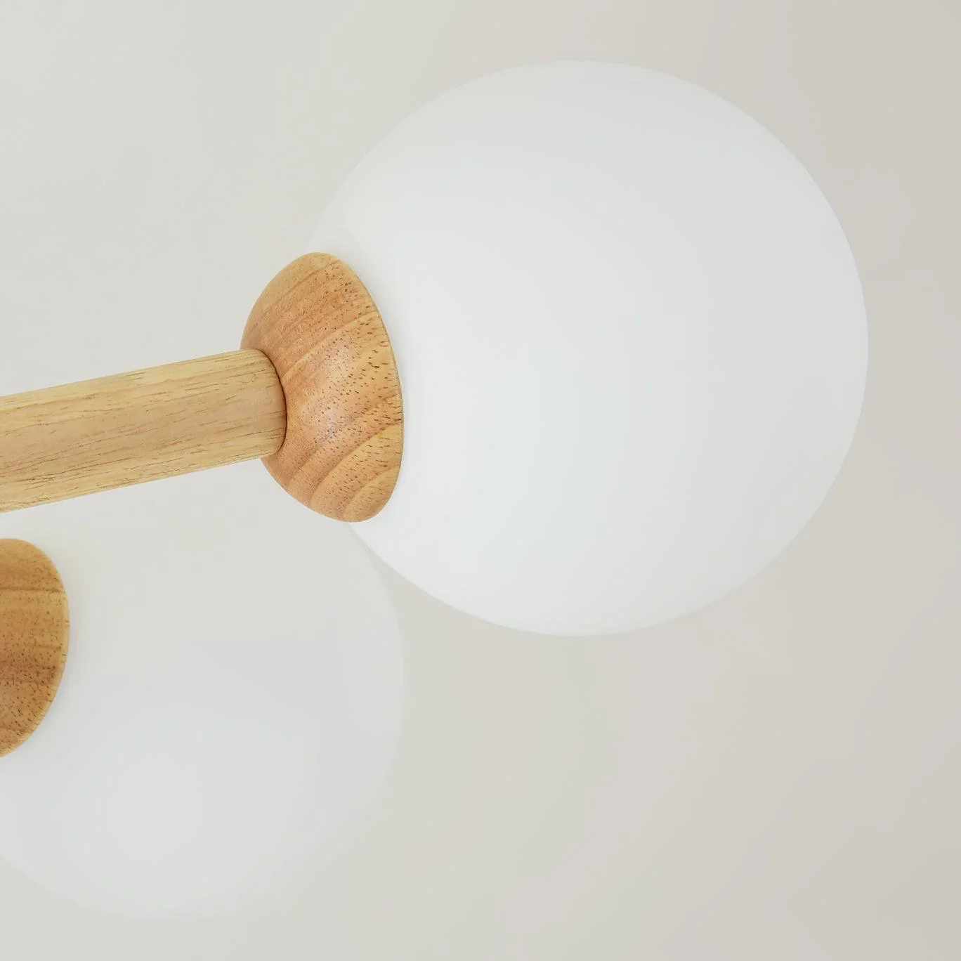 Lustra Chandelier Wooden Globe Minimalist Natural - Image 6