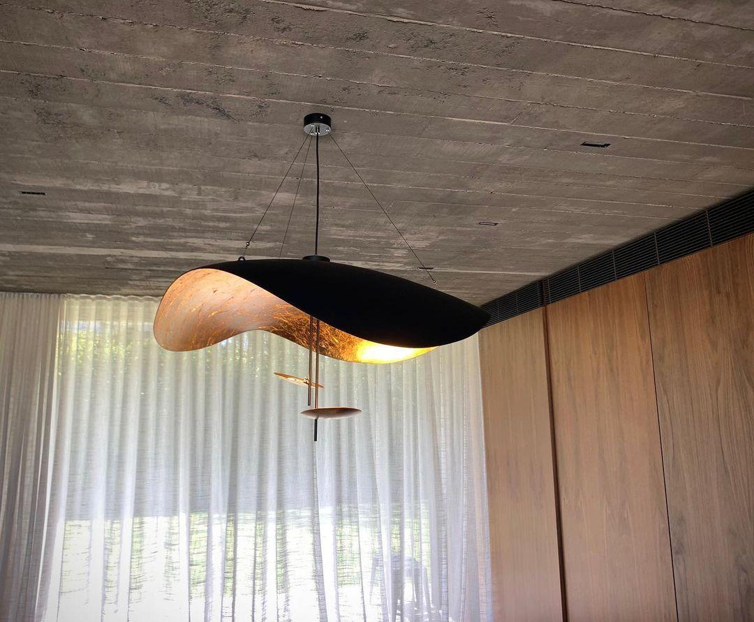 Lustra Pendant Lamp Black Gold Curved Shade - Image 117