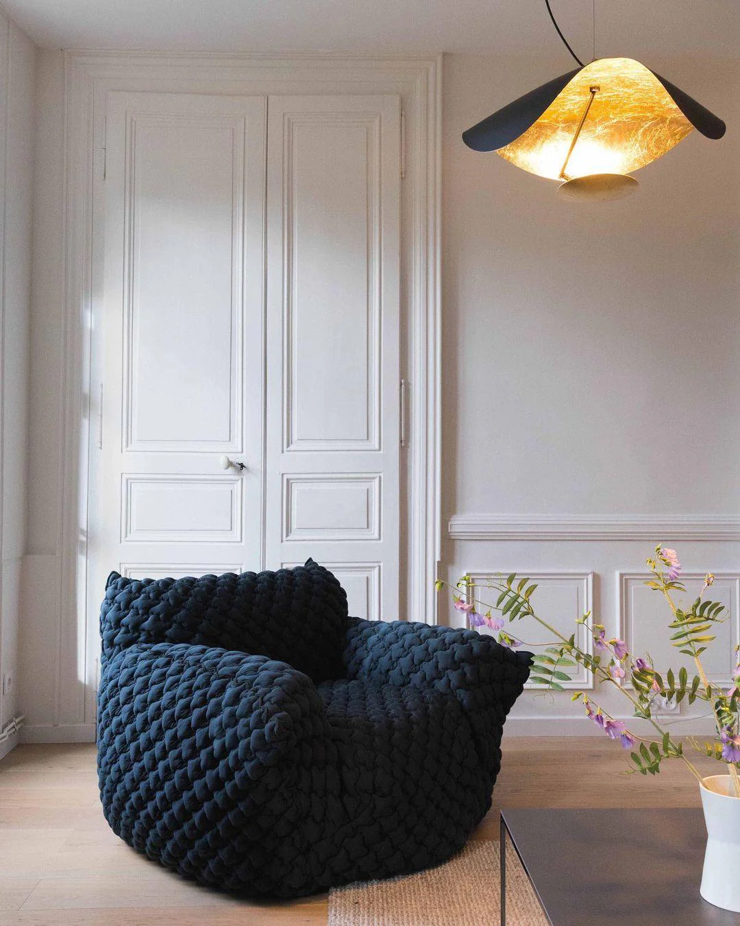 Lustra Pendant Lamp Black Gold Curved Shade - Image 118
