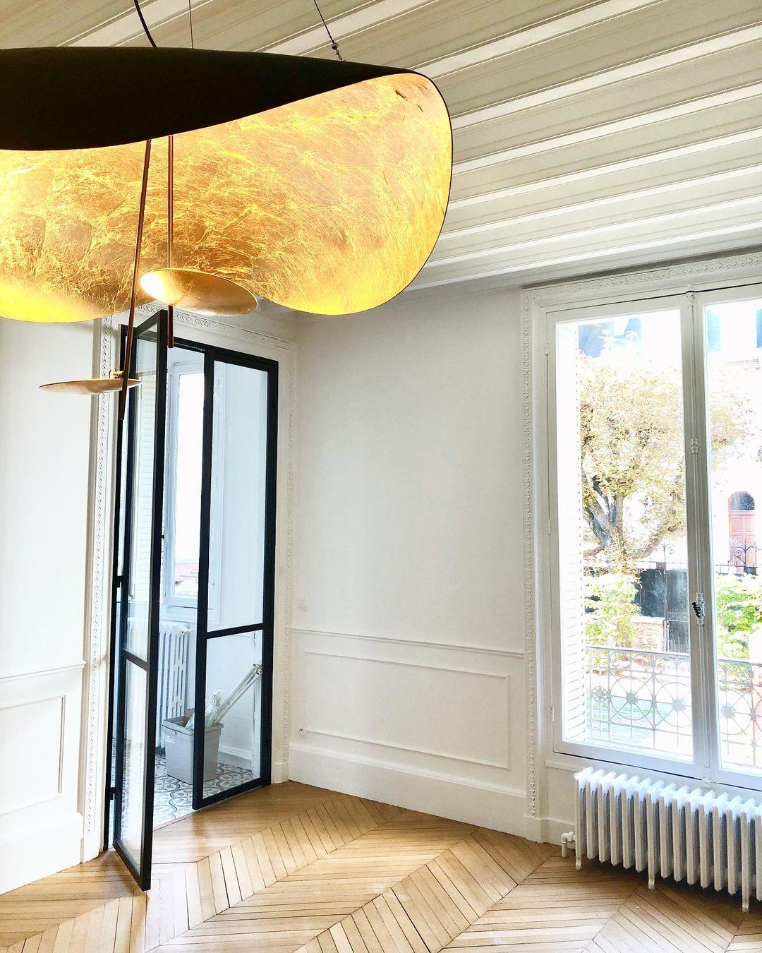 Lustra Pendant Lamp Black Gold Curved Shade - Image 128